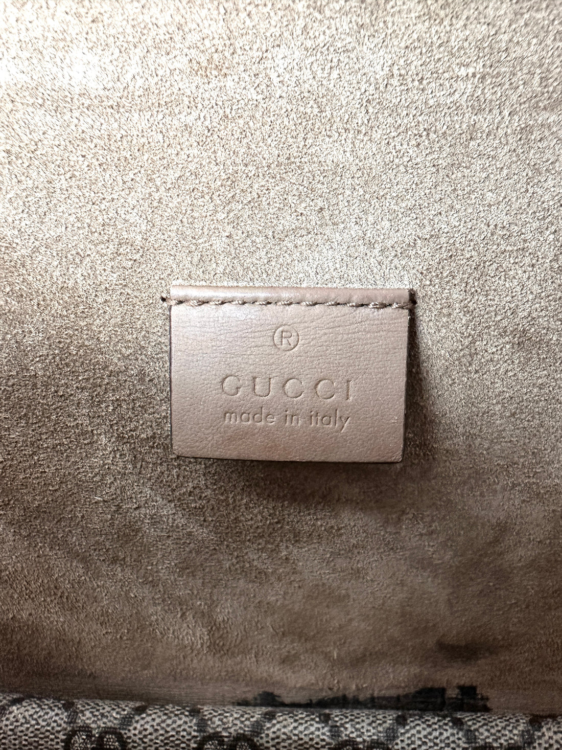 Gucci Dionysus GG Supreme Canvas Medium Size Shoulder Bag GG1083