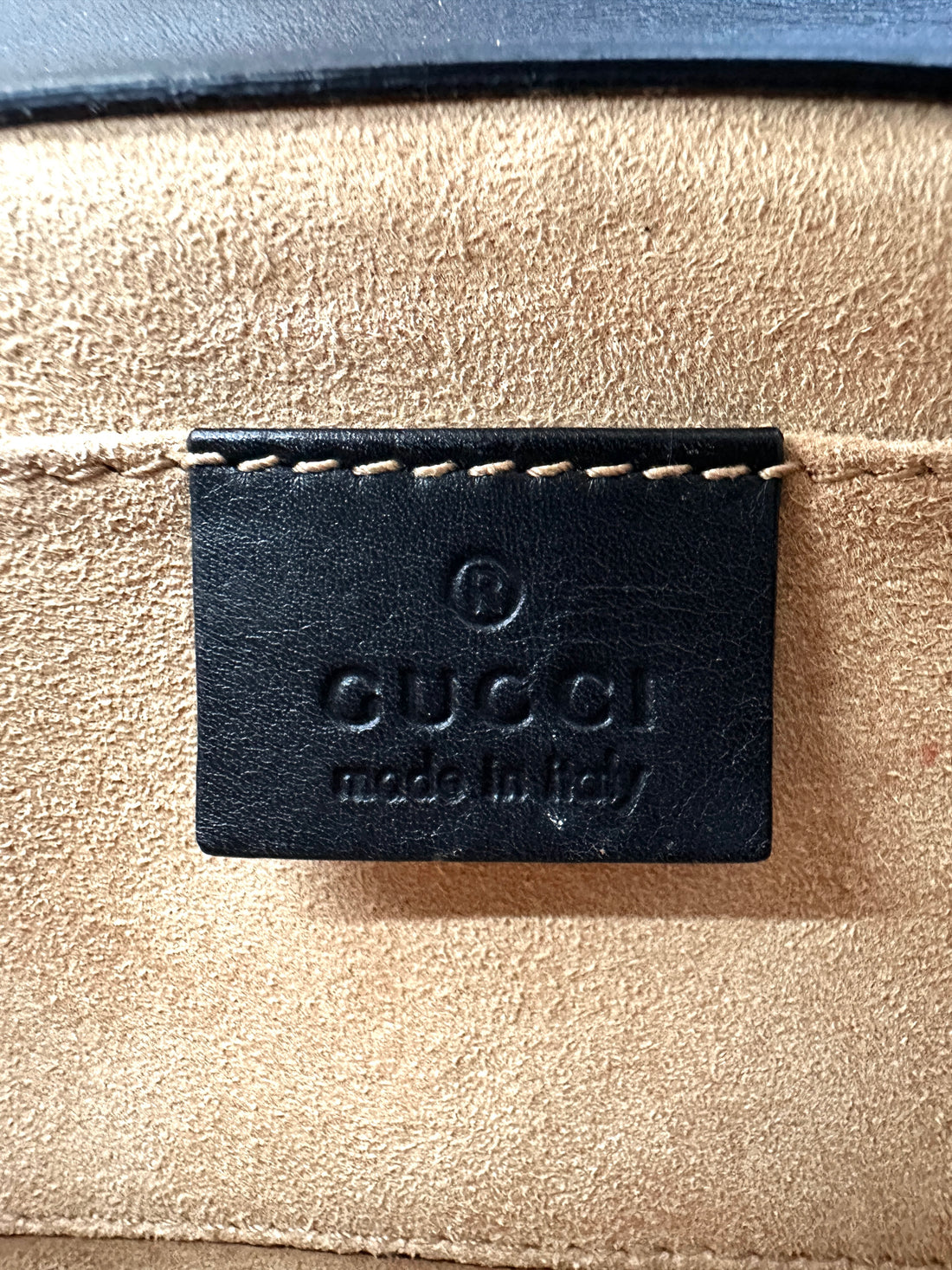 Gucci Padlock Bee Star Black Leather Shoulder Bag GG1086