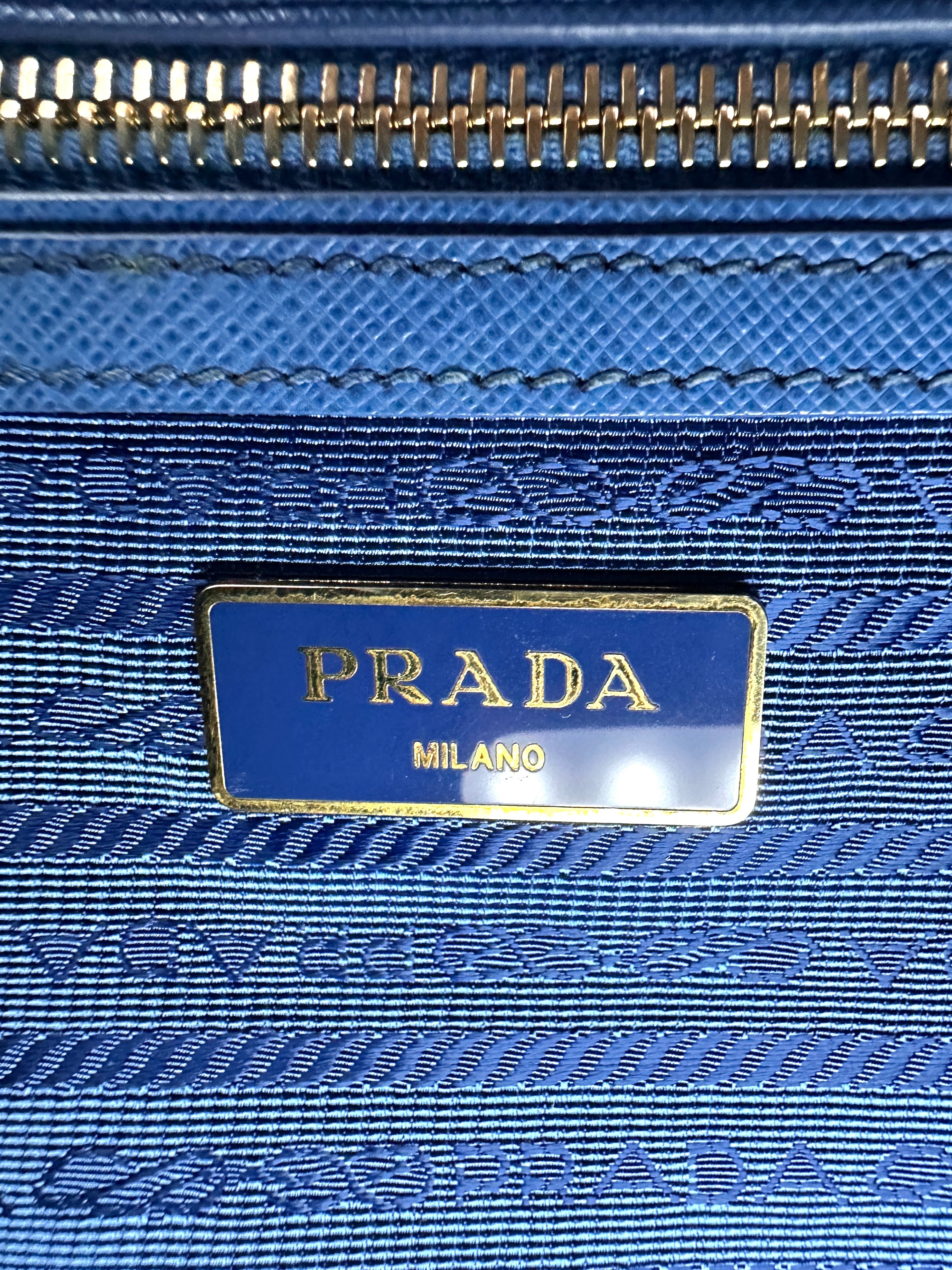 Prada Galleria Blue Saffiano Leather Handle Bag PR373