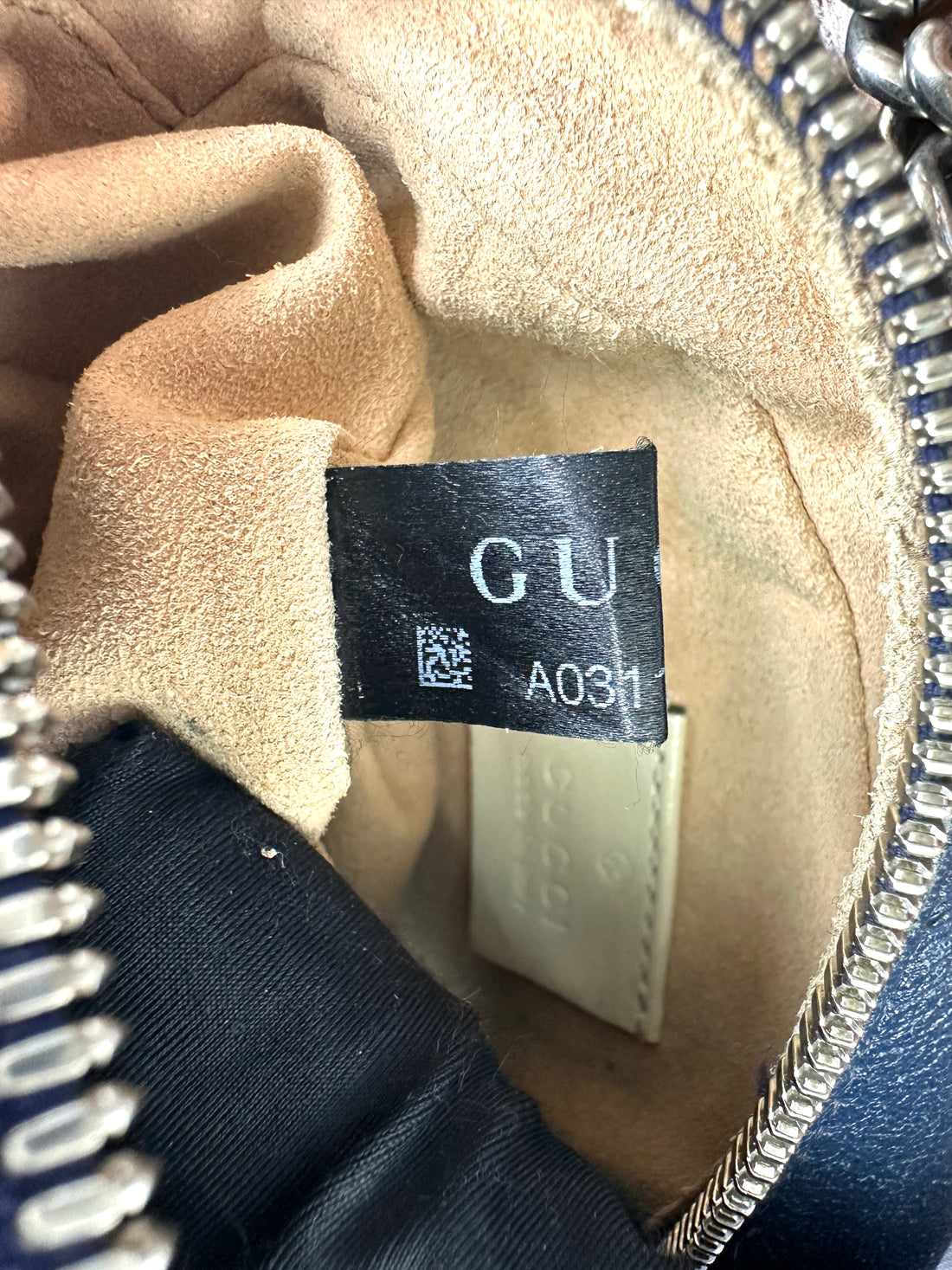 Gucci GG Marmont Blue Matelasse Leather Round Bag GG1088