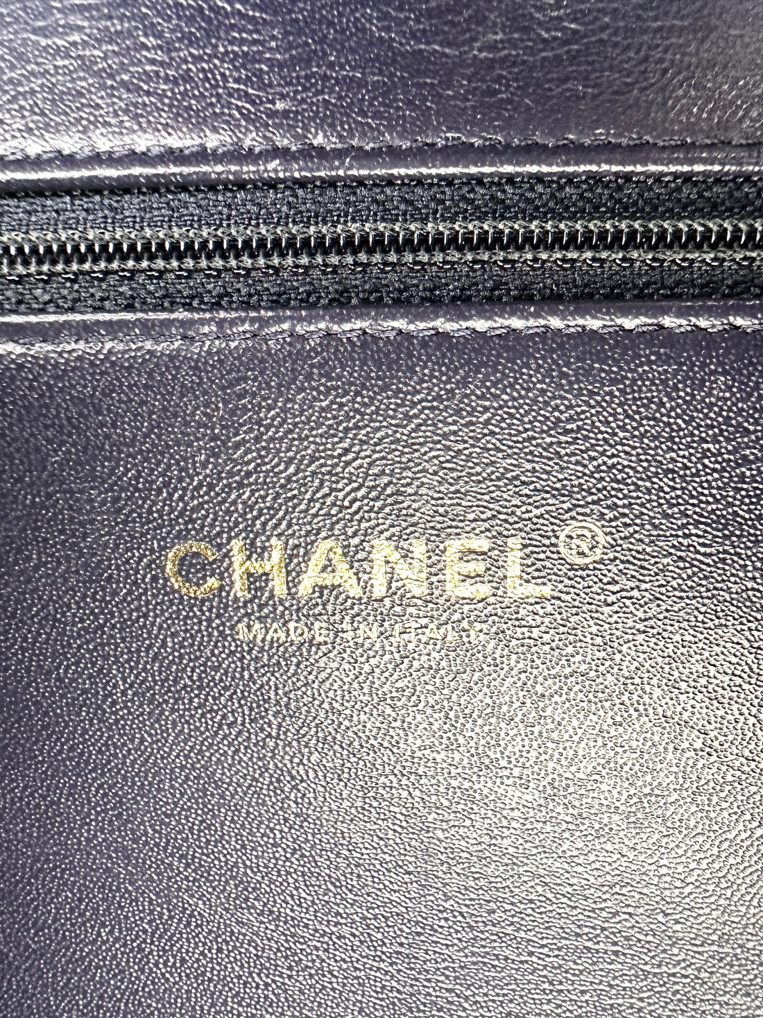 Chanel CC Filigree Navy Quilted Leather Vanity Case(27***52) CC2005