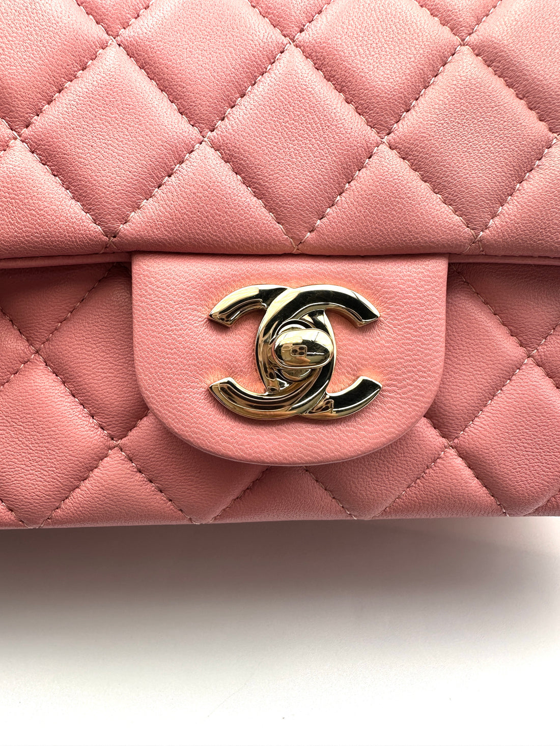 Chanel 17S Classic Flap Pink Quilted Leather Flap Bag With Gold Buckle(24***32) IRIS231