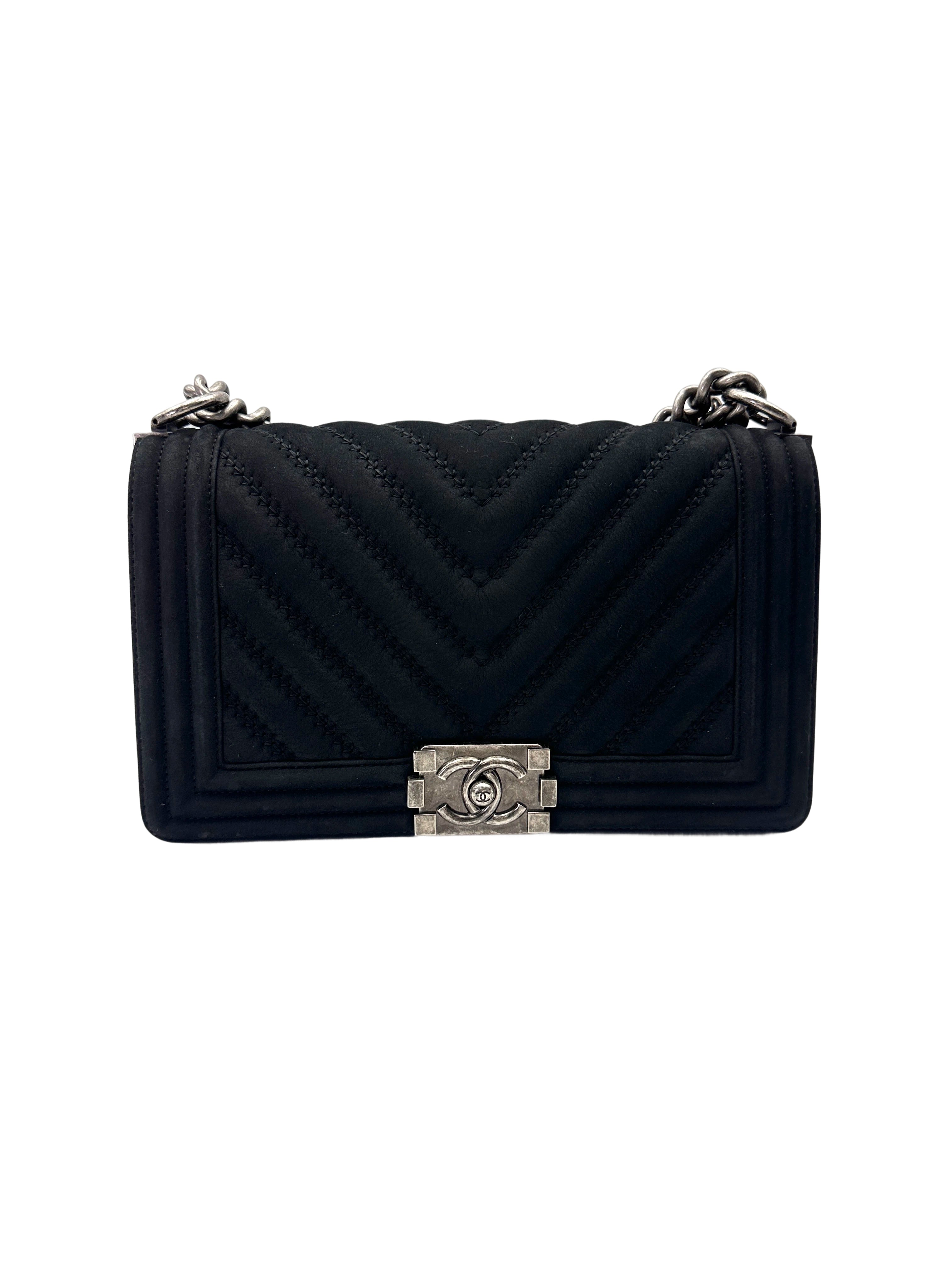 Chanel LeBoy Black Chevron Quilted Leather Medium Size Flap Bag(23***26) CC2004