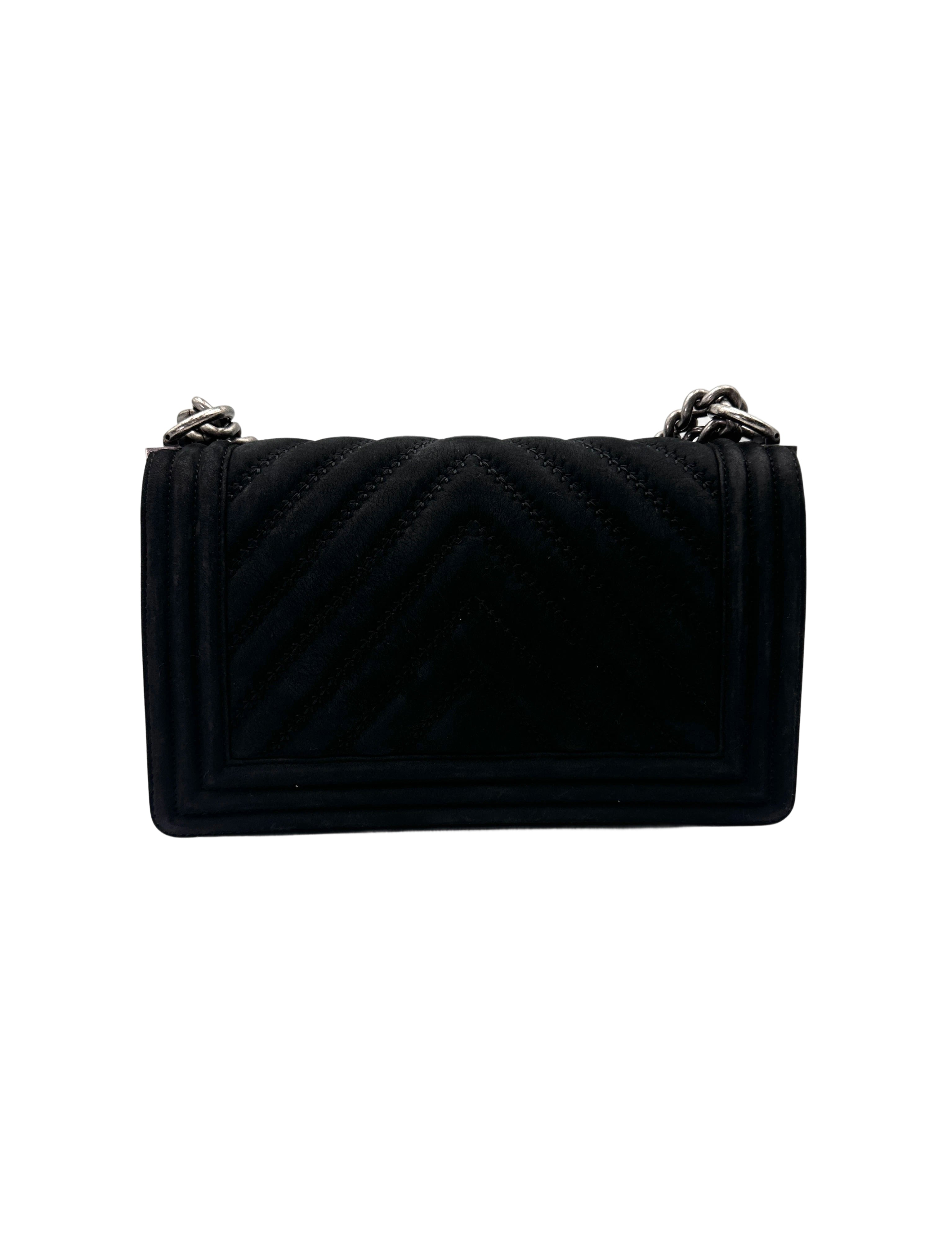 Chanel LeBoy Black Chevron Quilted Leather Medium Size Flap Bag(23***26) CC2004