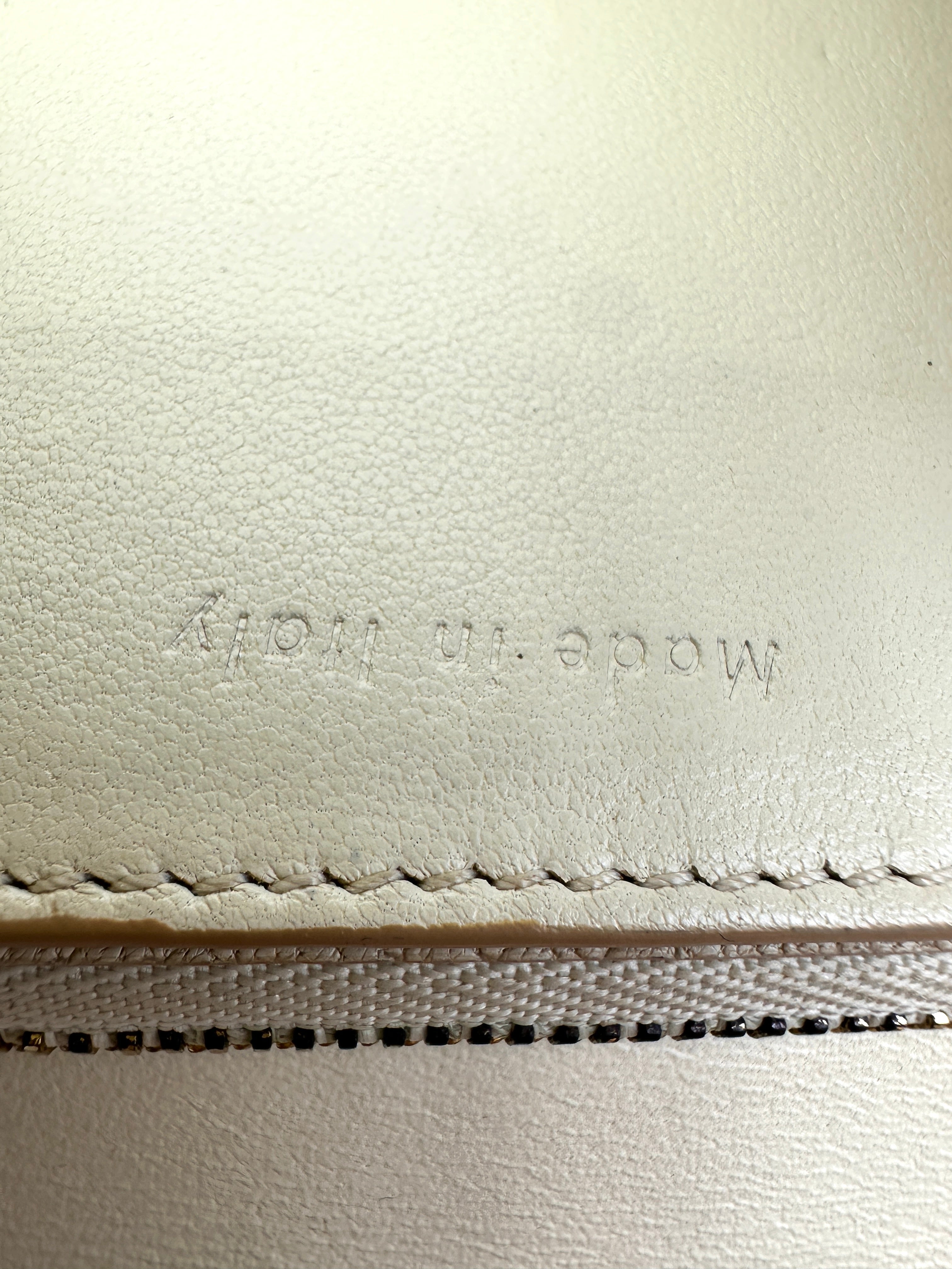 Celine Classic Box White Leather Shoulder Bag CE161