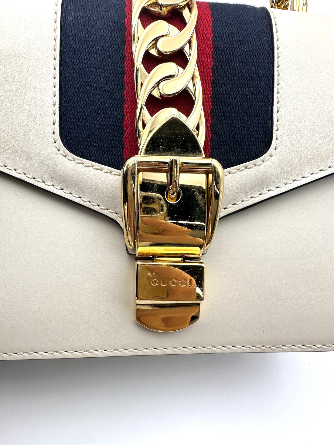 Gucci Sylvie White Leather Shoulder Bag GG1091