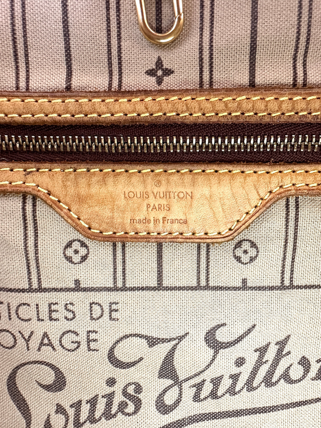 Louis Vuitton Neverfull MM Monogram Canvas Handle Bag LV2820