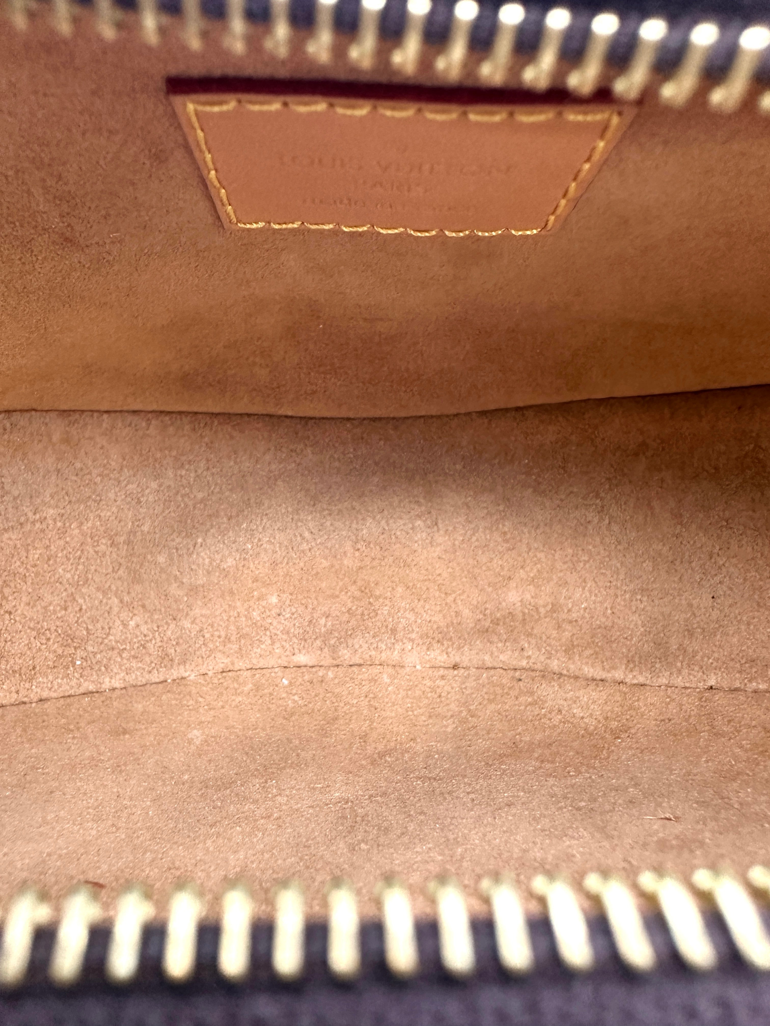 Louis Vuitton Loop Monogram Canvas Shoulder Bag LV2819