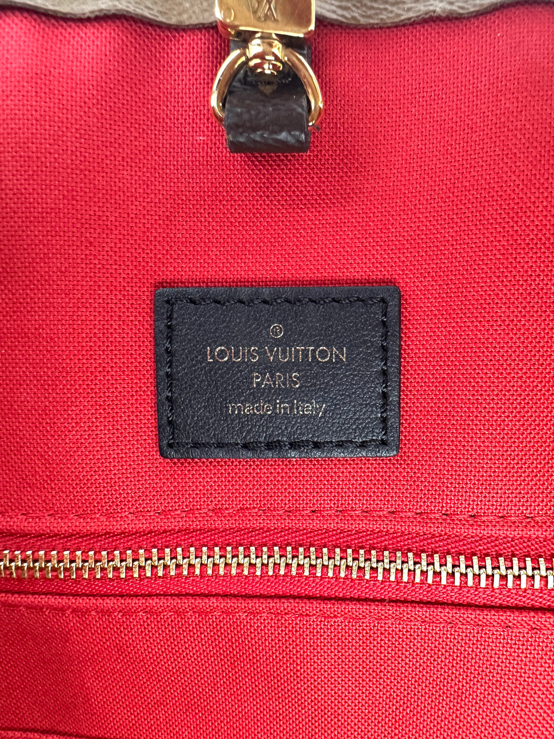 Louis Vuitton Onthego GM Monogram Canvas Handle Bag LV2821