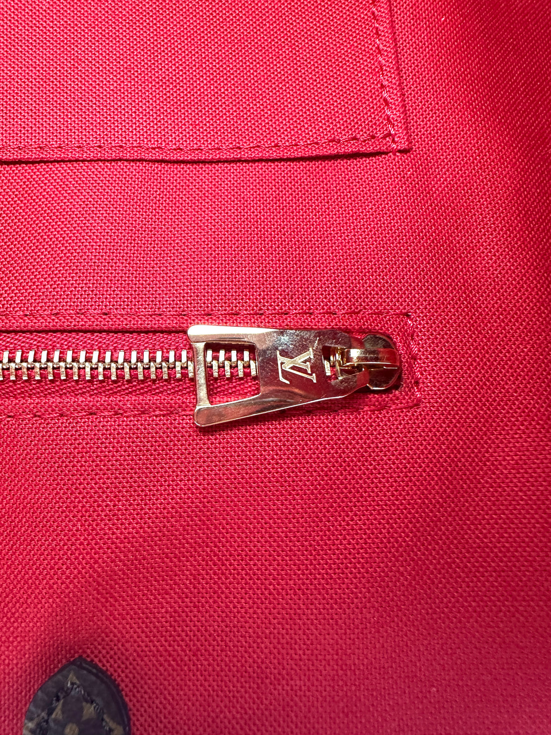 Louis Vuitton Onthego GM Monogram Canvas Handle Bag LV2821