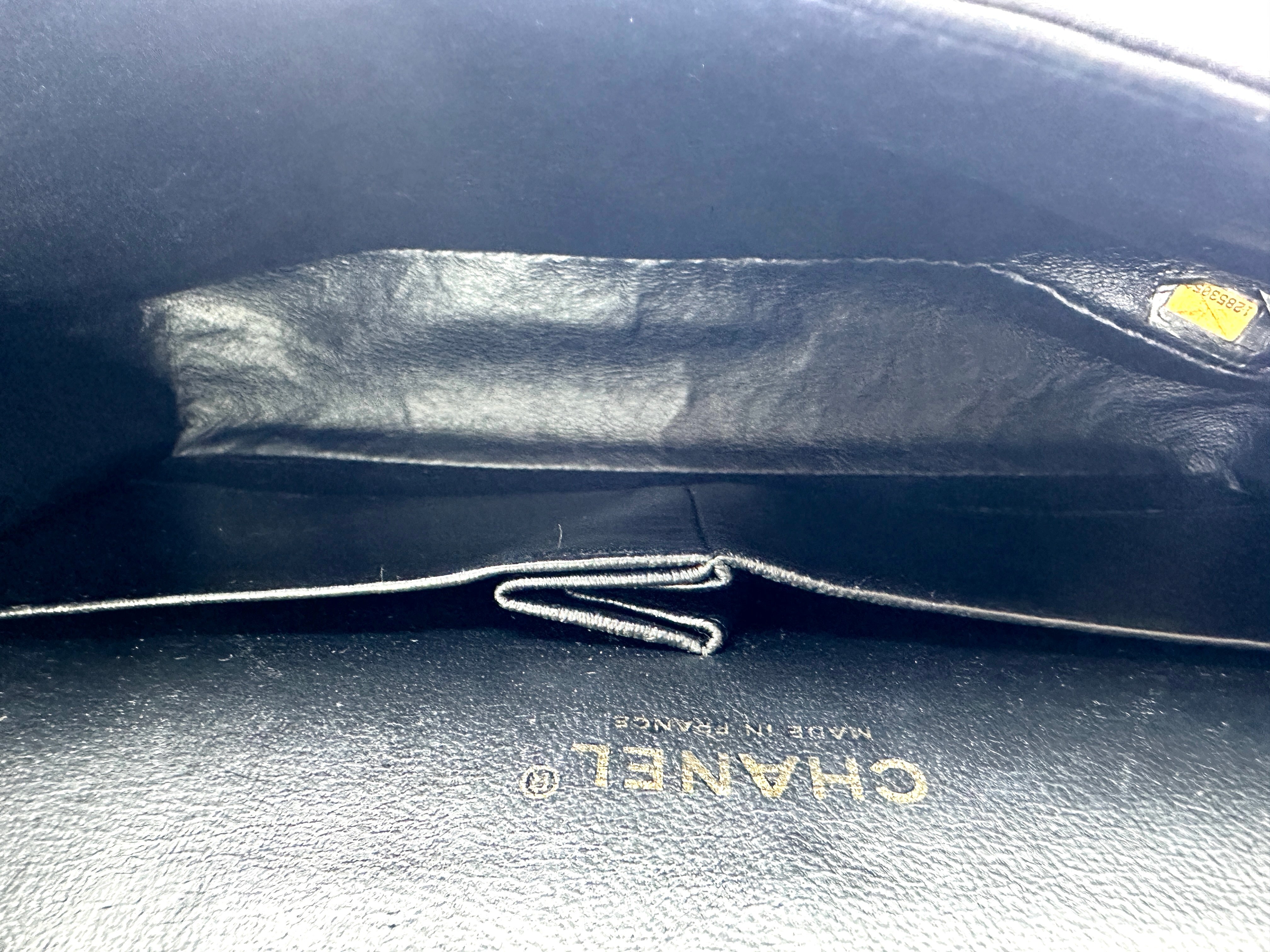 Chanel Classic Flap Black Quilted Leather Medium Size Flap Bag With Gold Buckle(12***53) CC2015