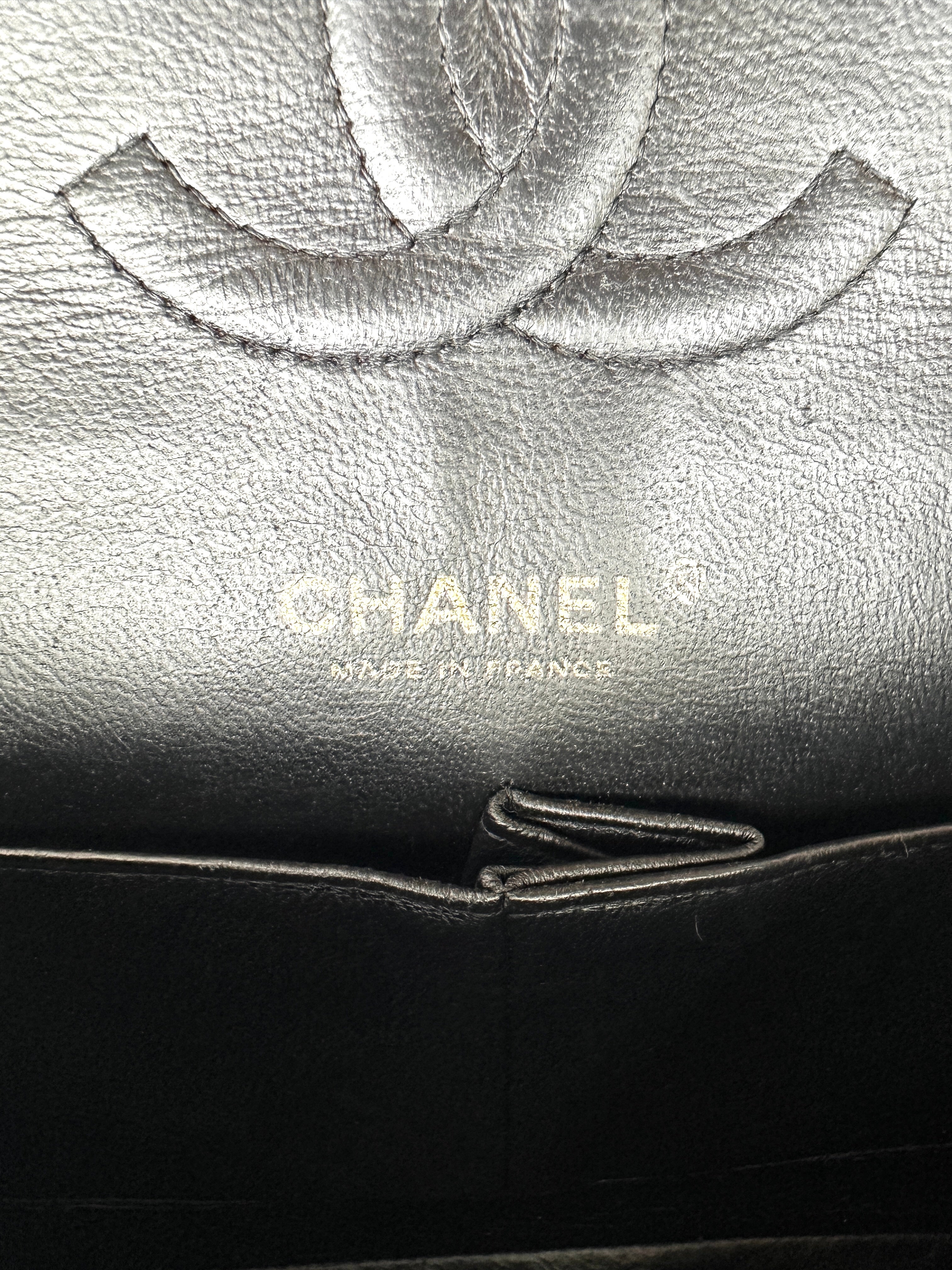 Chanel Classic Flap Black Quilted Leather Medium Size Flap Bag With Gold Buckle(12***53) CC2015