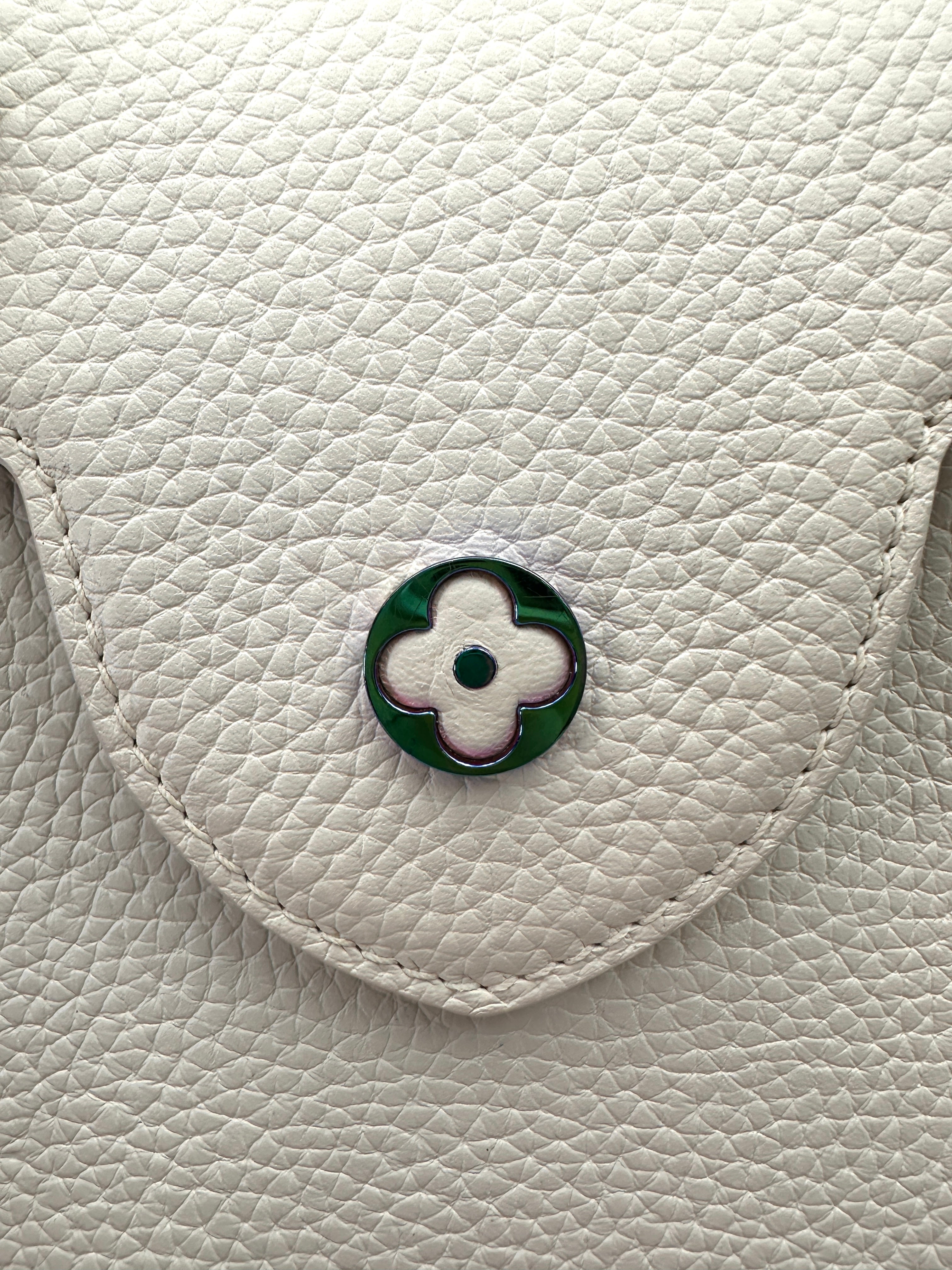 Louis Vuitton Capucines BB White Leather Handle Bag LV2831