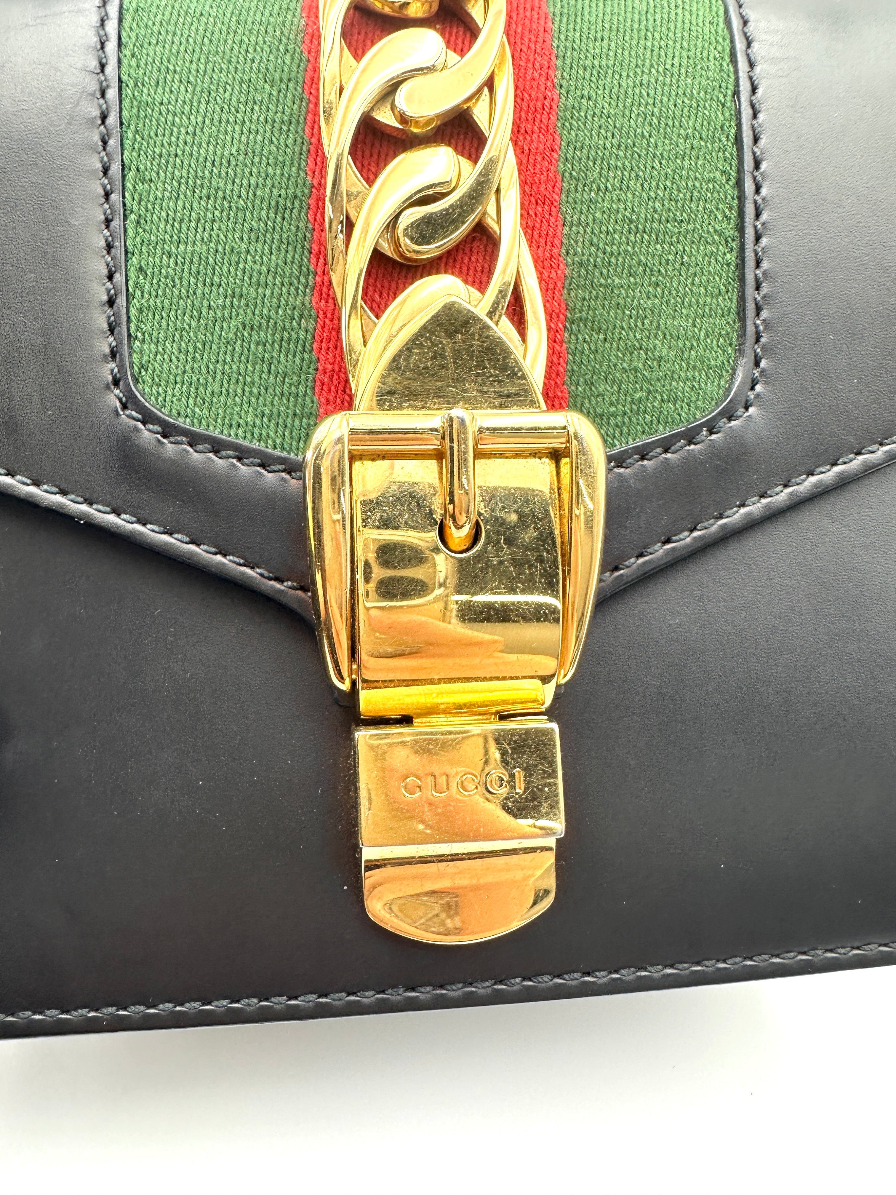 Gucci Sylvie Black Leather Small Size Shoulder Bag GG1097
