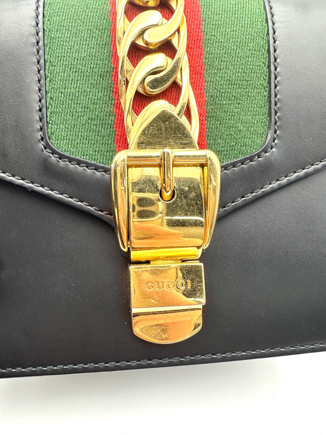 Gucci Sylvie Black Leather Small Size Shoulder Bag GG1097