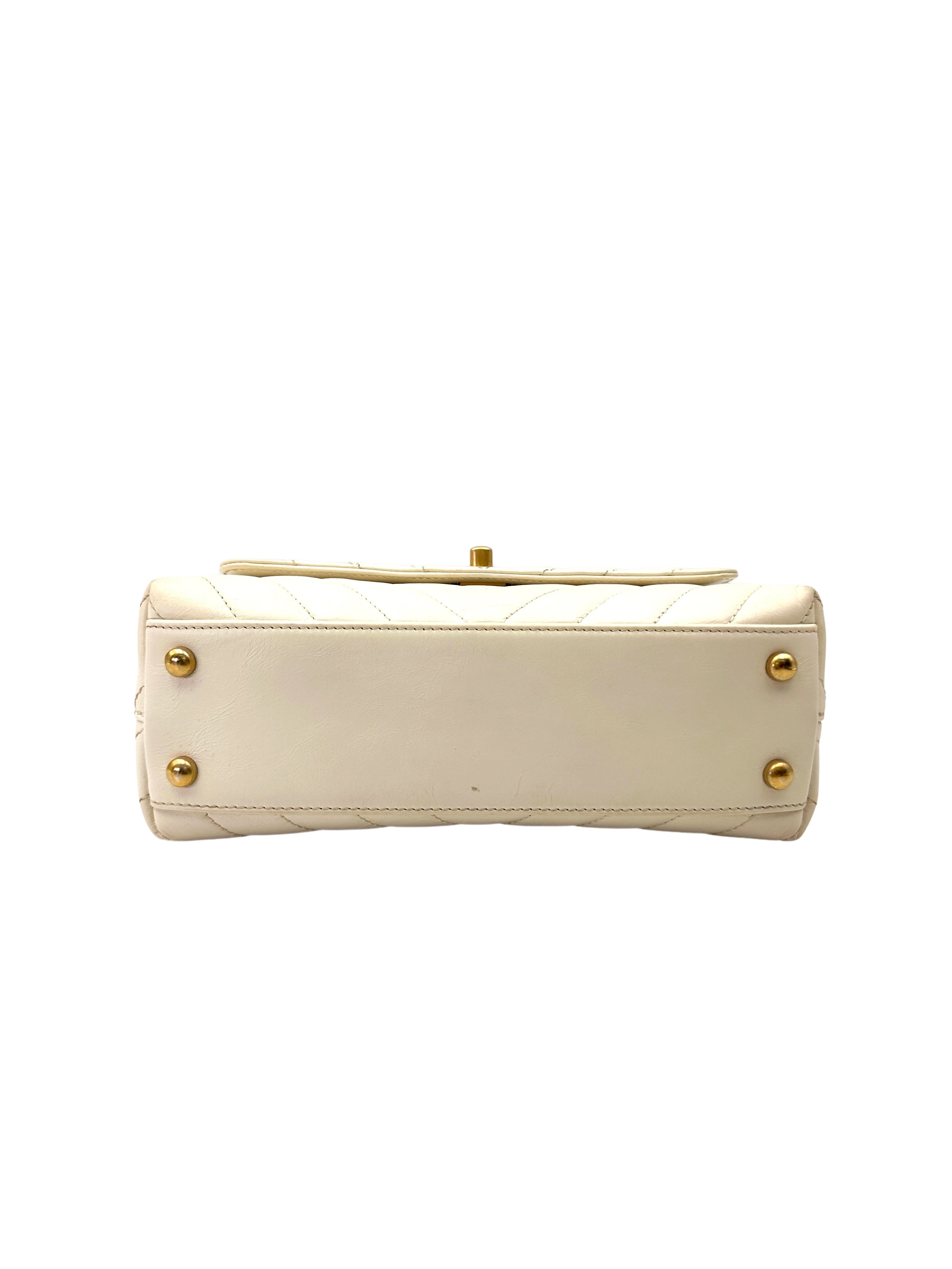 Chanel CoCo Handle White Chevron Quilted Leather Small Size Shoulder Bag(25***16) CC2023