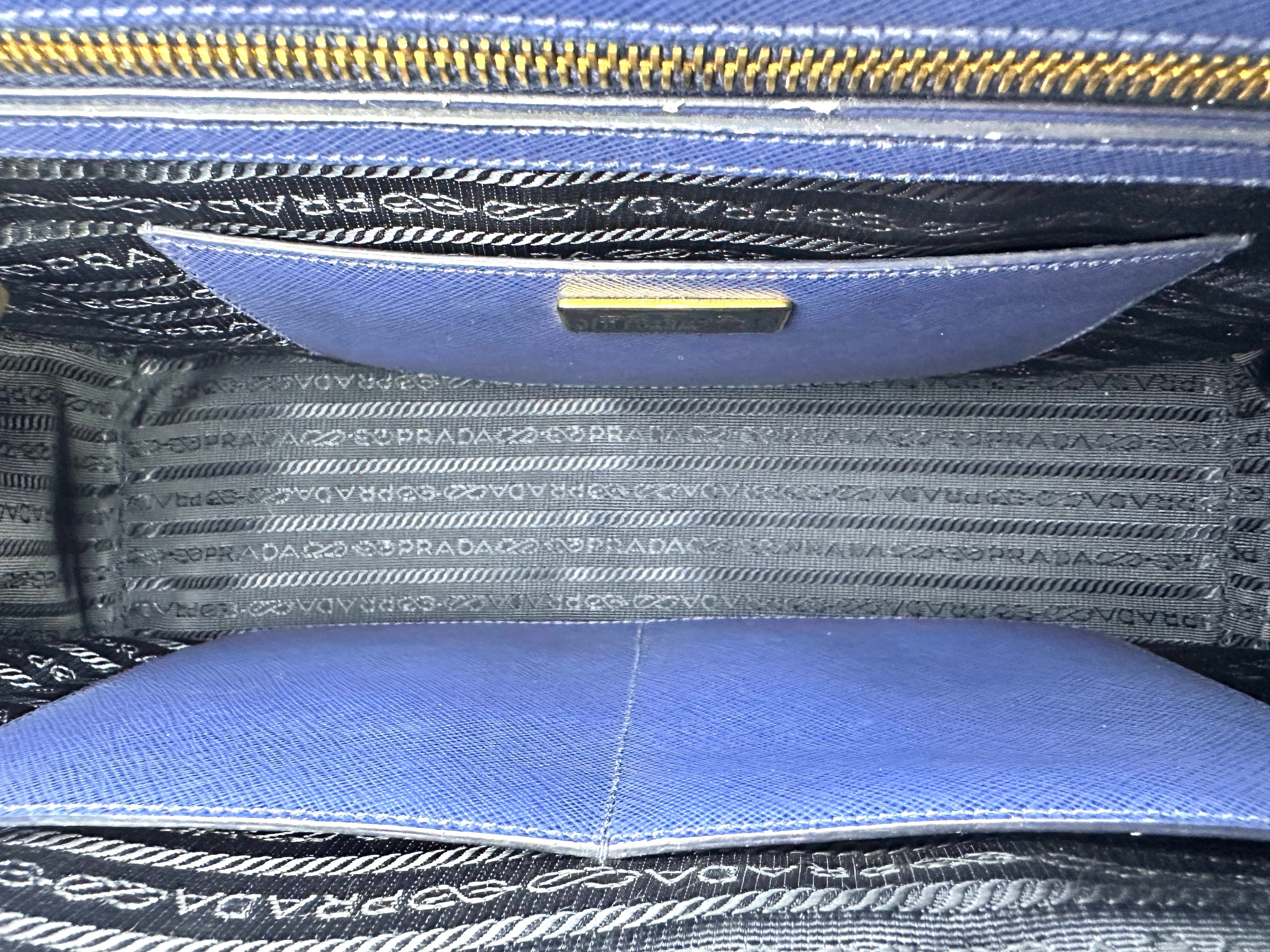 Prada Galleria Blue Saffiano Leather Handle Bag PR379