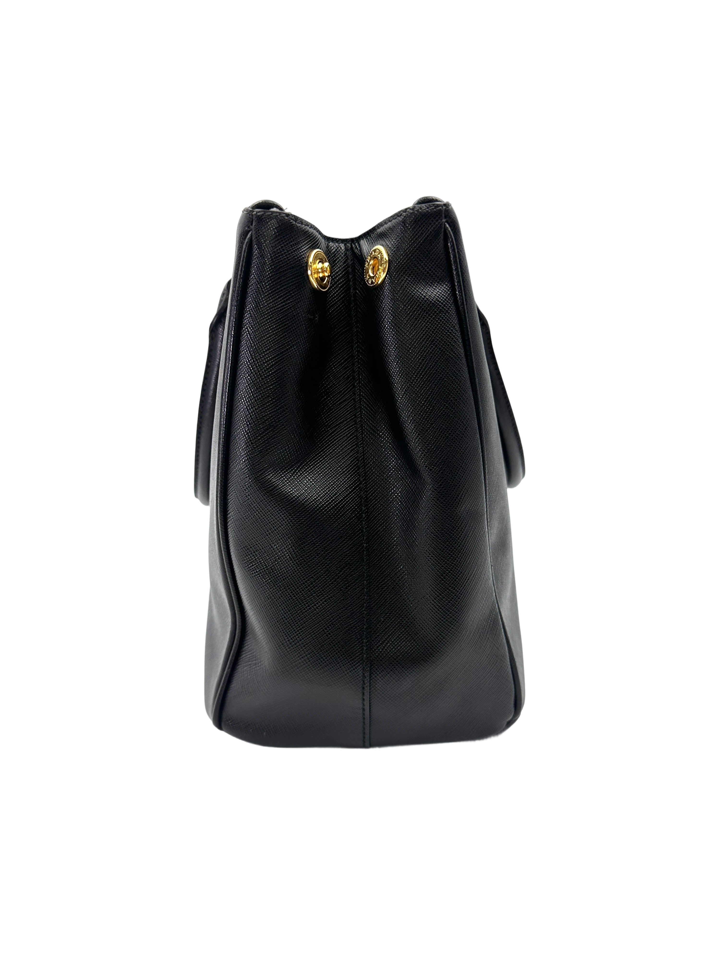 Prada Galleria Black Saffiano Leather Medium Size Handle Bag PR383