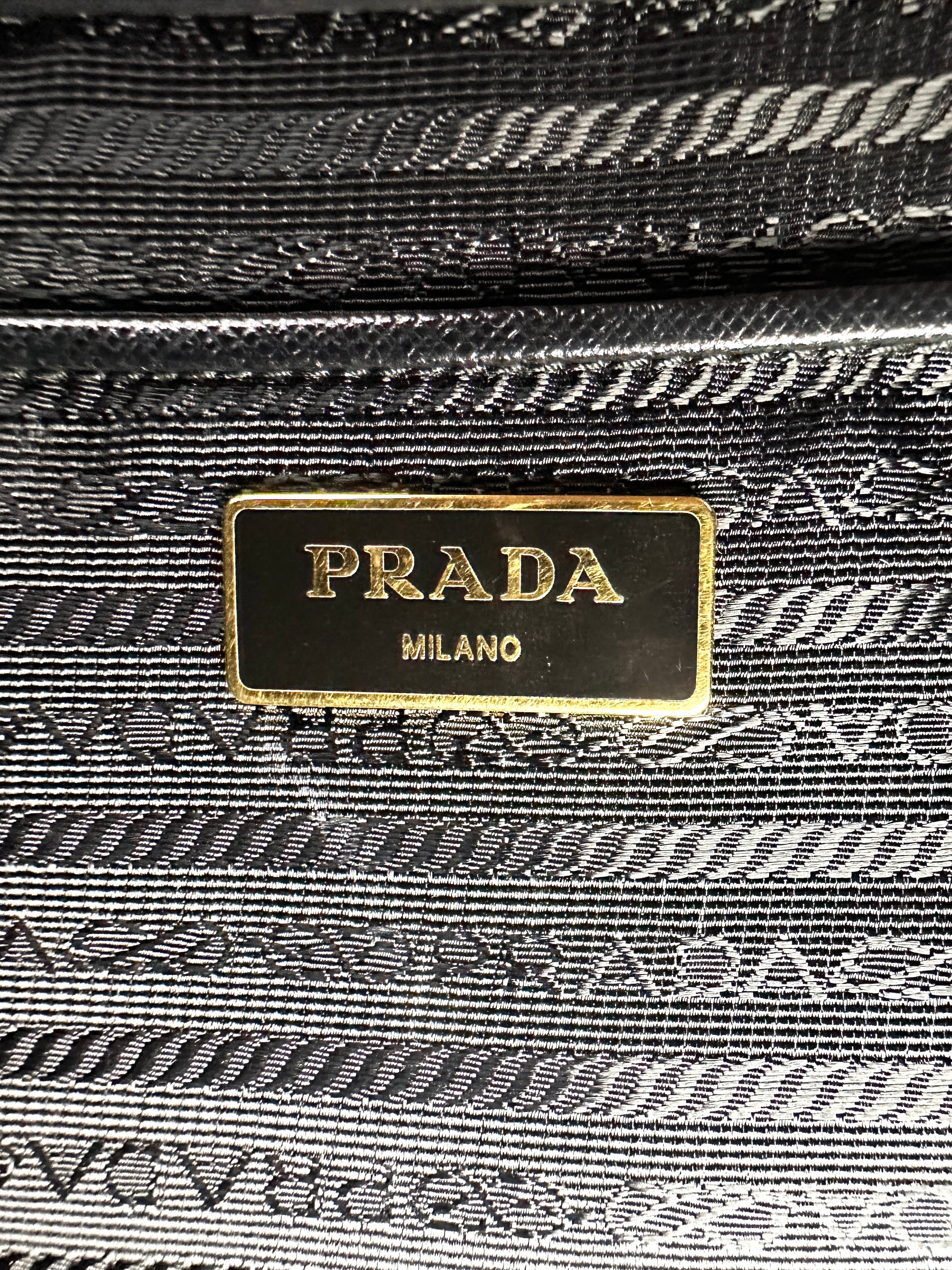 Prada Galleria Black Saffiano Leather Medium Size Handle Bag PR383