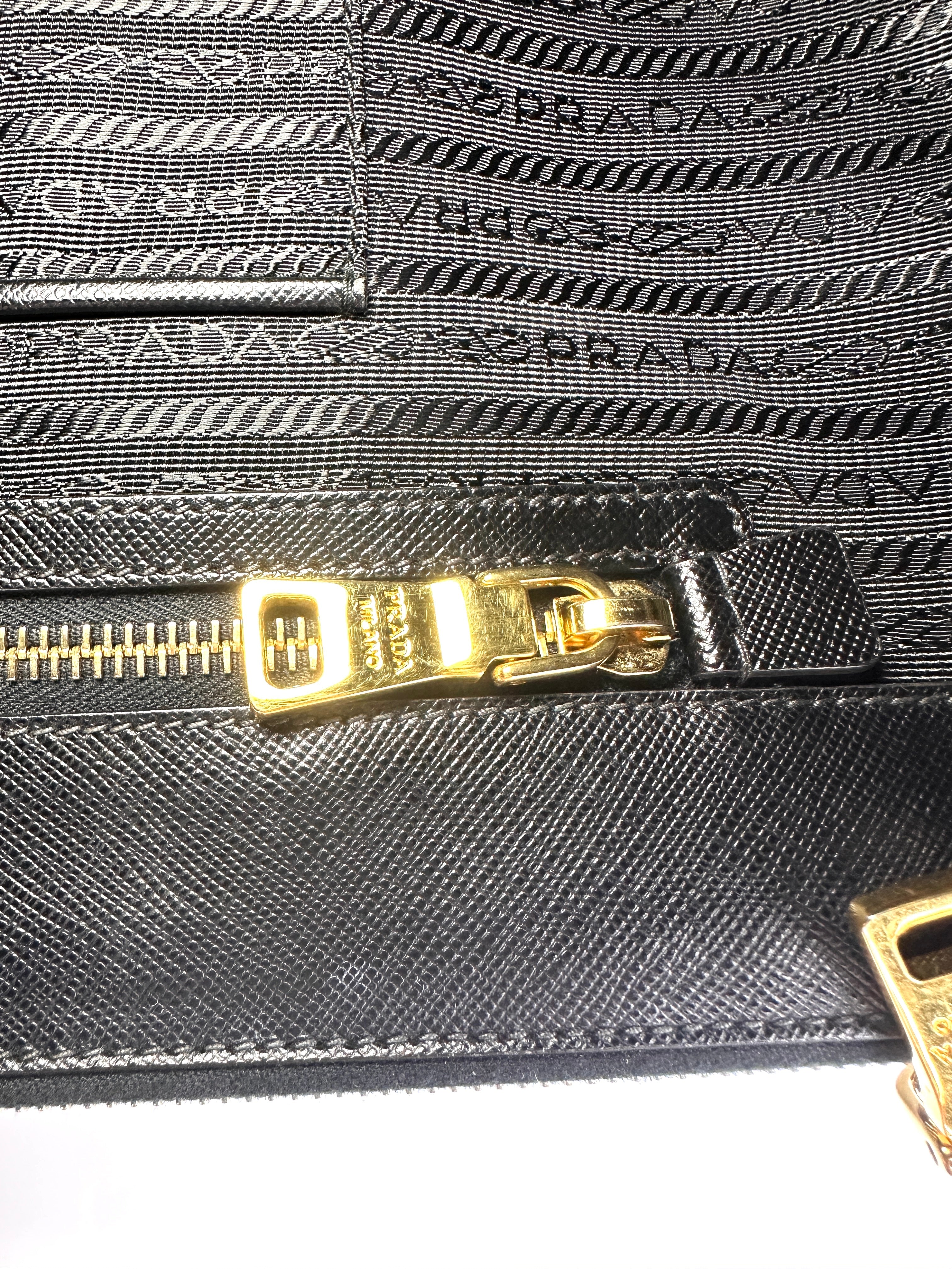 Prada Galleria Black Saffiano Leather Medium Size Handle Bag PR383