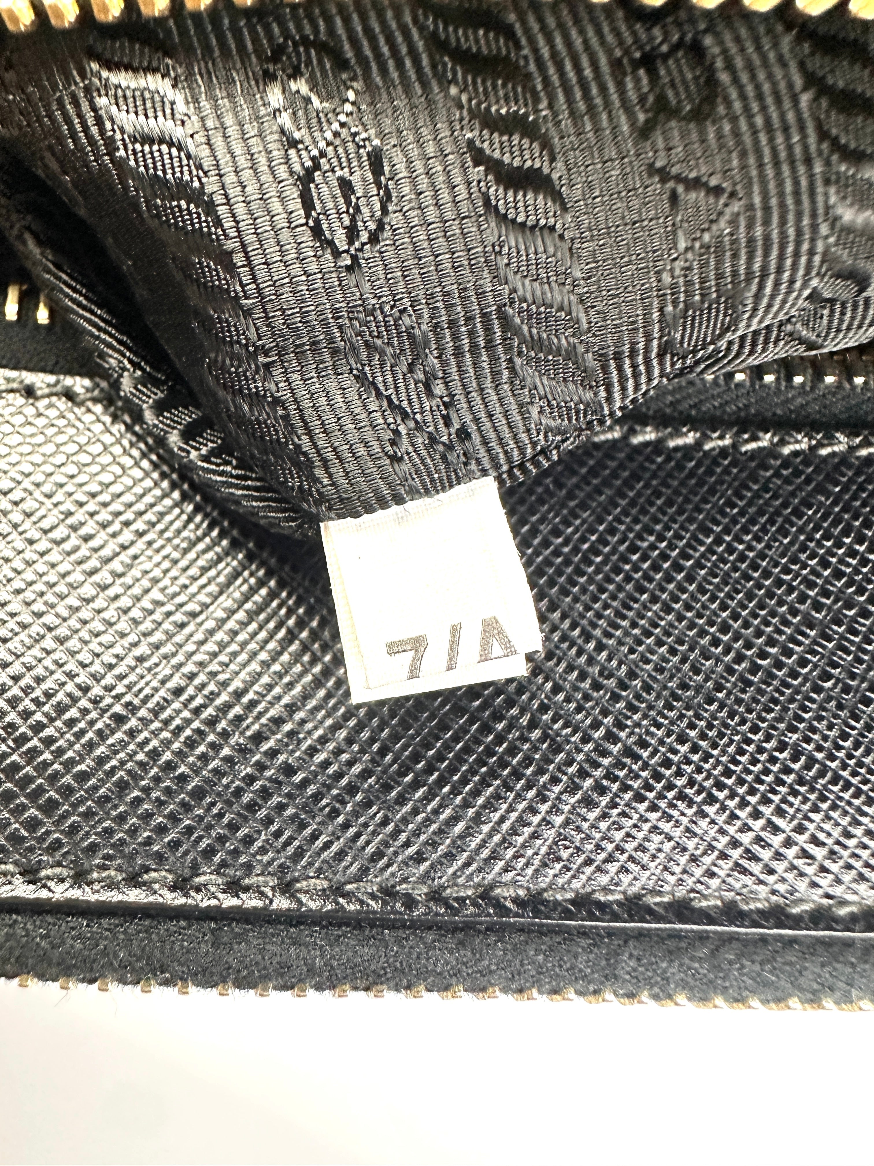 Prada Galleria Black Saffiano Leather Medium Size Handle Bag PR383