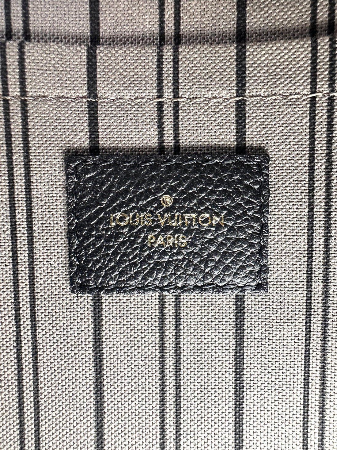 Louis Vuitton Montaigne MM Black Monogram Empreinte Handle Bag LV2833