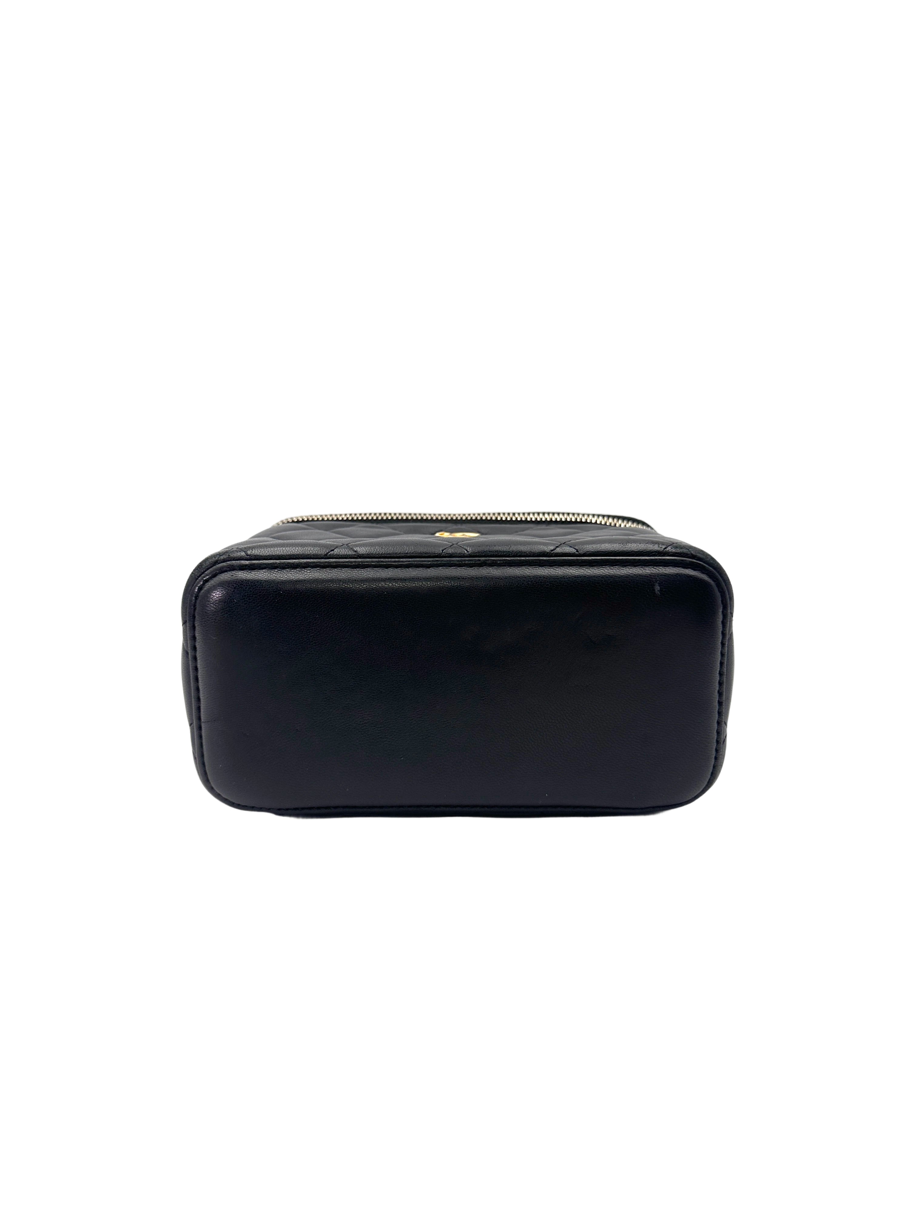 Chanel Black Quilted Leather Vanity Case(31***39)CC2017