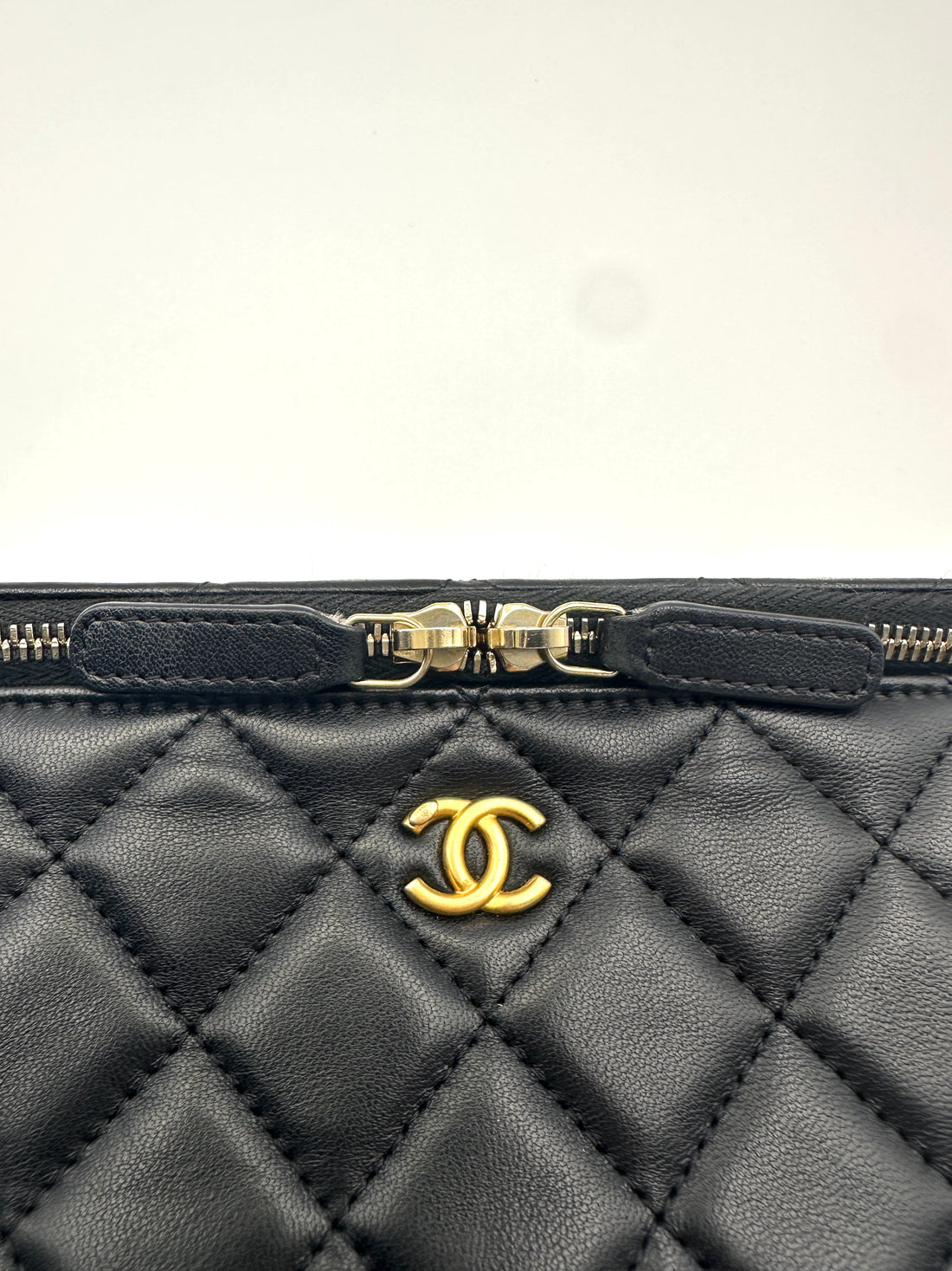 Chanel Black Quilted Leather Vanity Case(31***39)CC2017