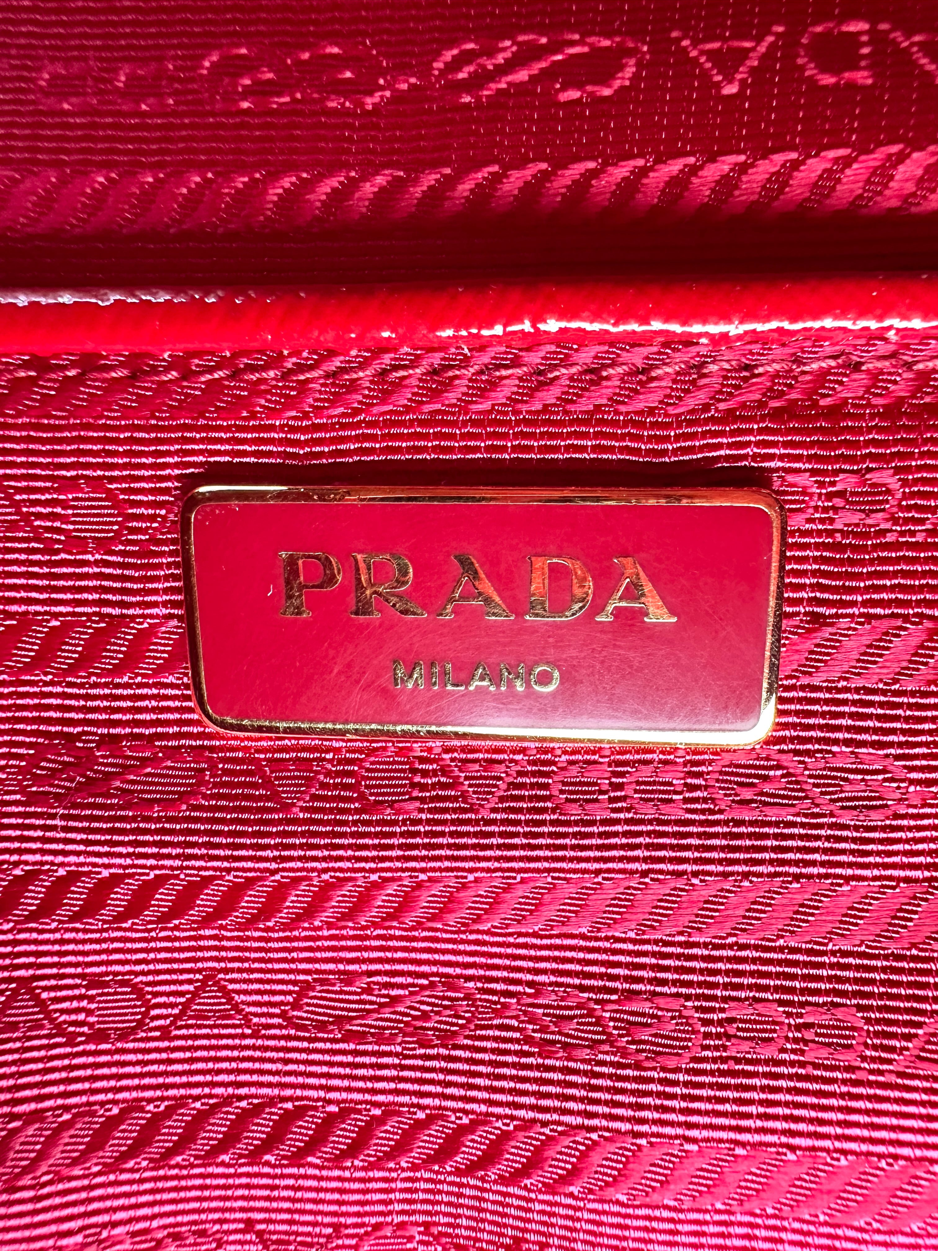 Prada Galleria Red Saffiano Leather Medium Size Handle Bag PR384