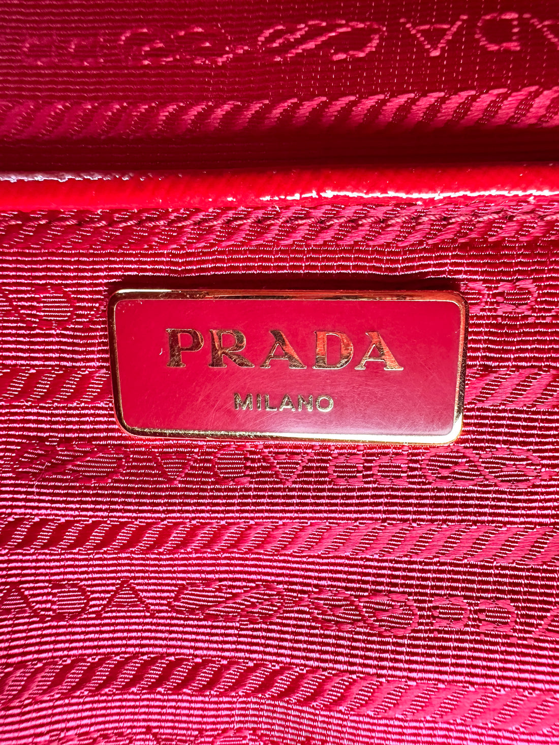 Prada Galleria Red Saffiano Leather Medium Size Handle Bag PR384