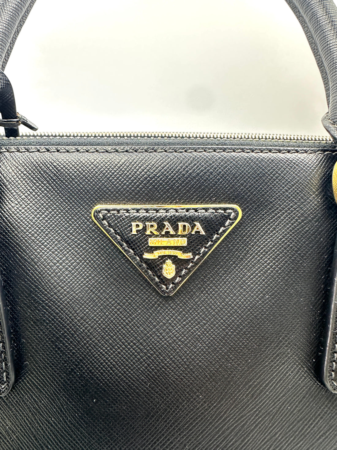 Prada Galleria Black Saffiano Leather Handle Bag PR385