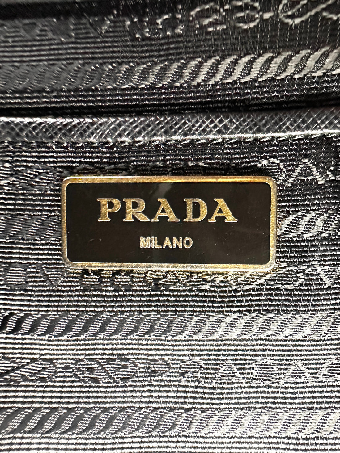 Prada Galleria Black Saffiano Leather Handle Bag PR385