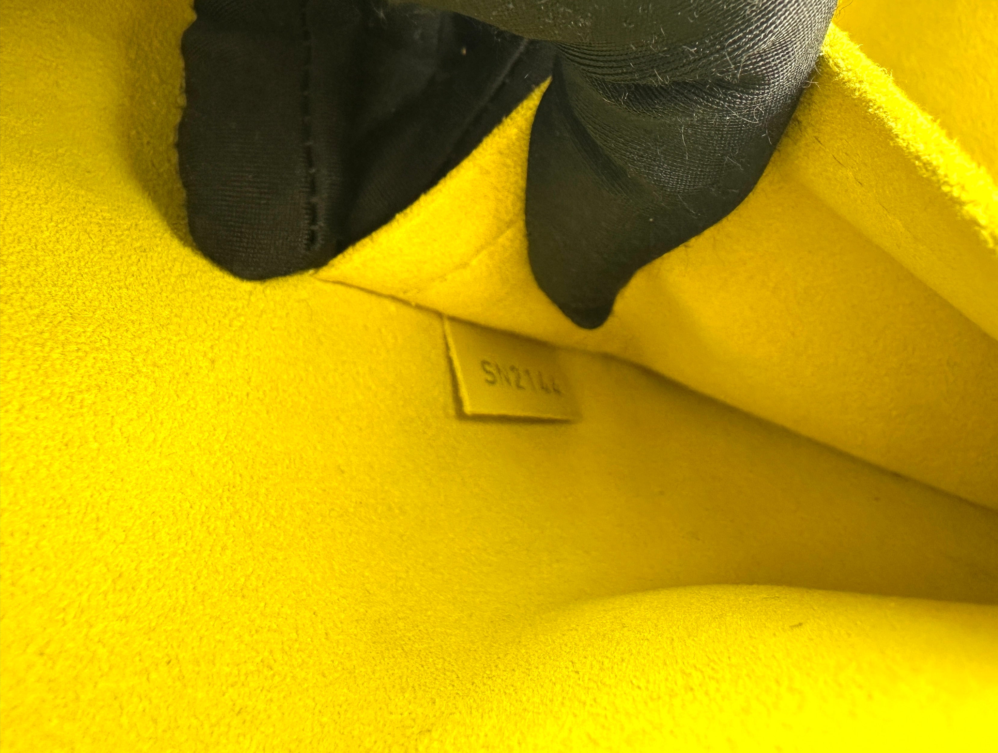 Louis Vuitton Alma BB Yellow Epi Leather Handle Bag LV2840