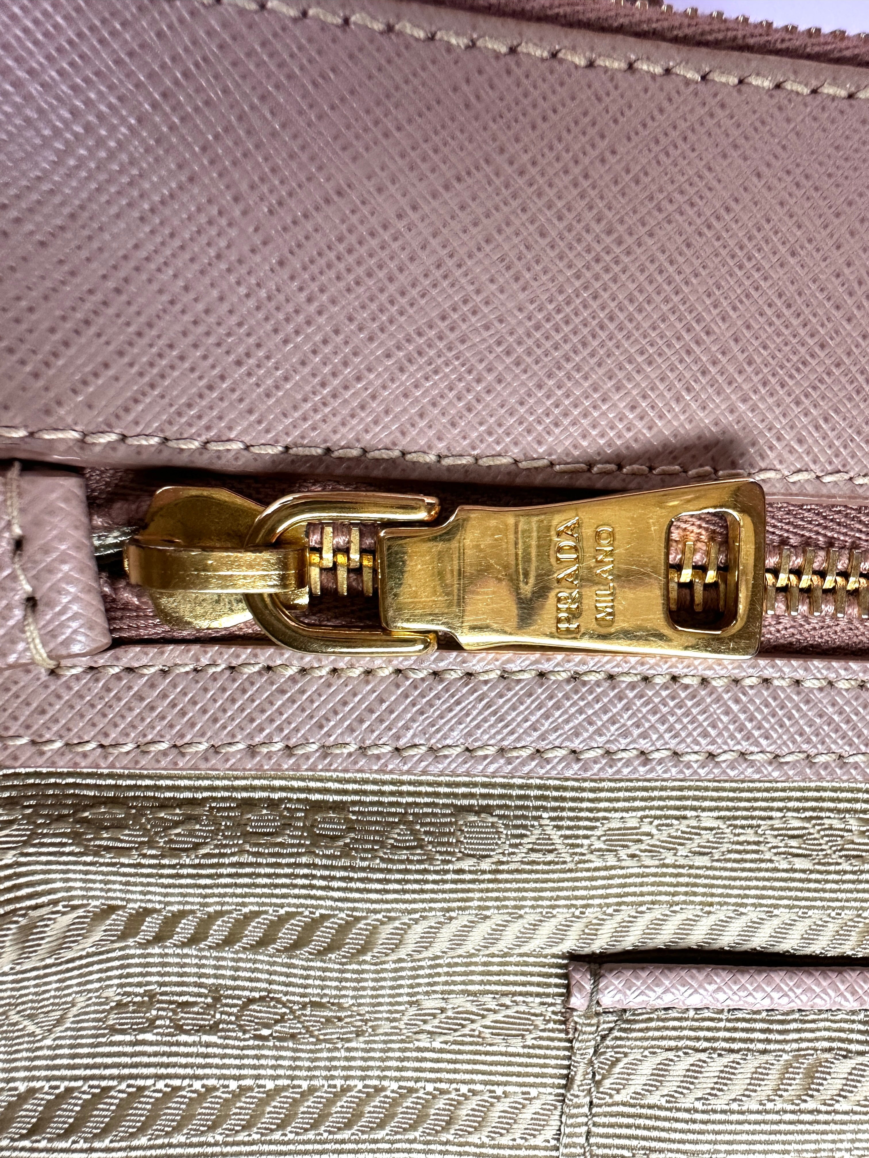 Prada Galleria Pink Saffiano Leather Handle Bag PR387