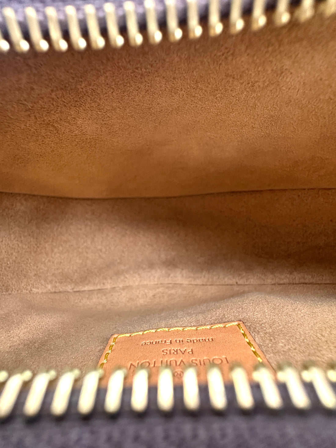 Louis Vuitton Loop Monogram Canvas Shoulder Bag LV2839
