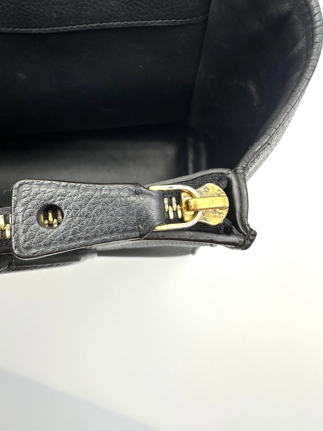 Louis Vuitton City Steamer MM Black Grained Leather Handle Bag LV2842