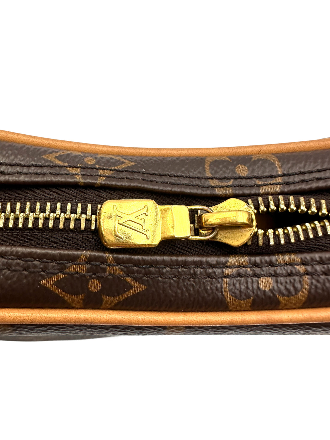 Louis Vuitton Loop Monogram Canvas Shoulder Bag LV2847