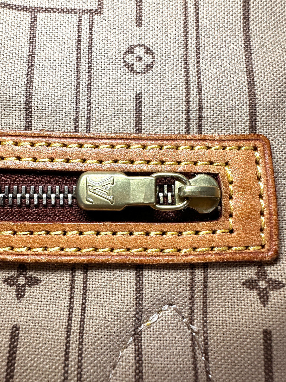Louis Vuitton Neverfull MM Monogram Canvas Handle Bag LV2848