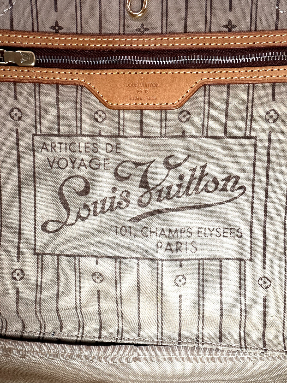 Louis Vuitton Neverfull MM Monogram Canvas Handle Bag LV2848
