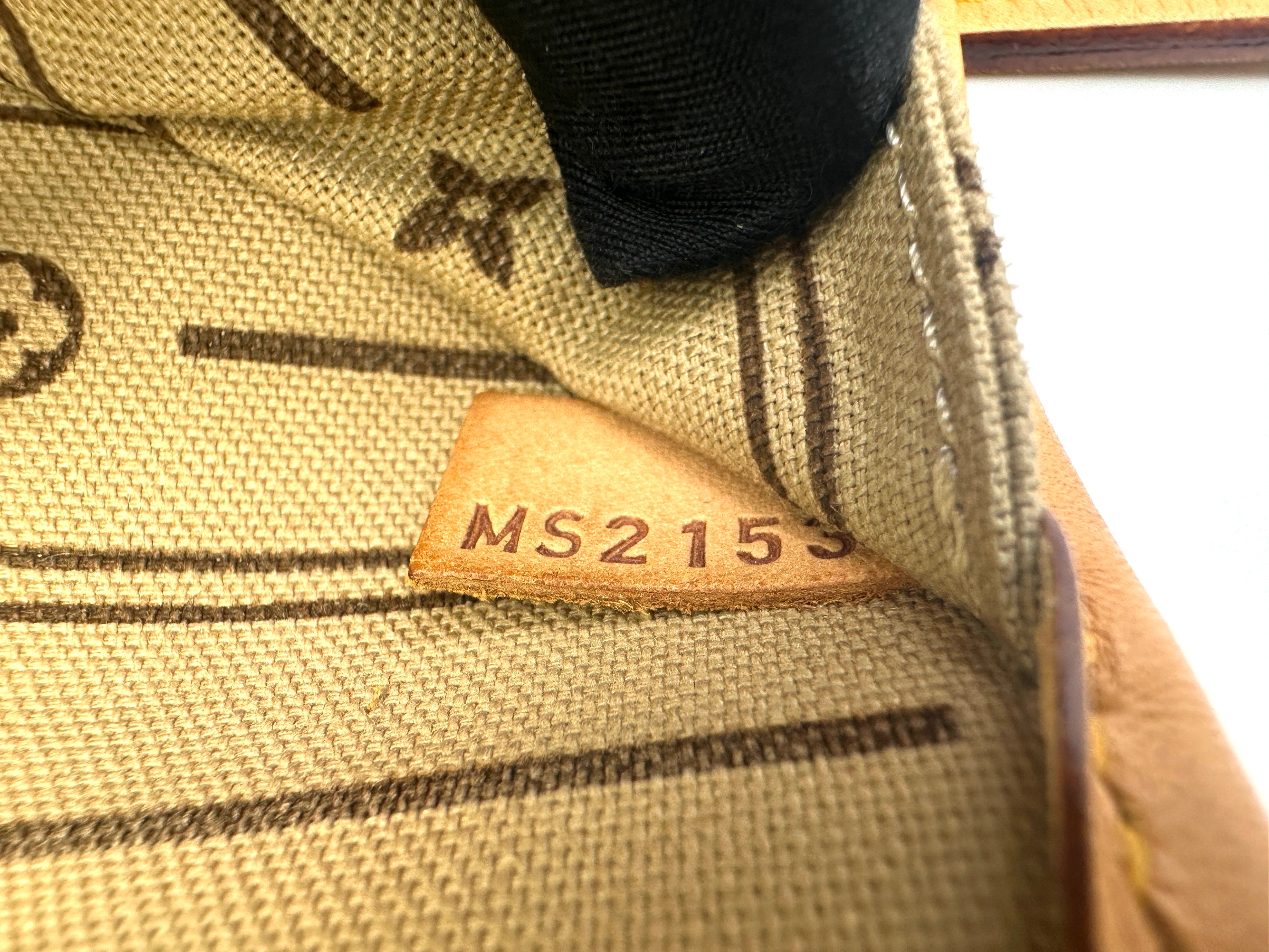 Louis Vuitton Neverfull MM Monogram Canvas Handle Bag LV2848