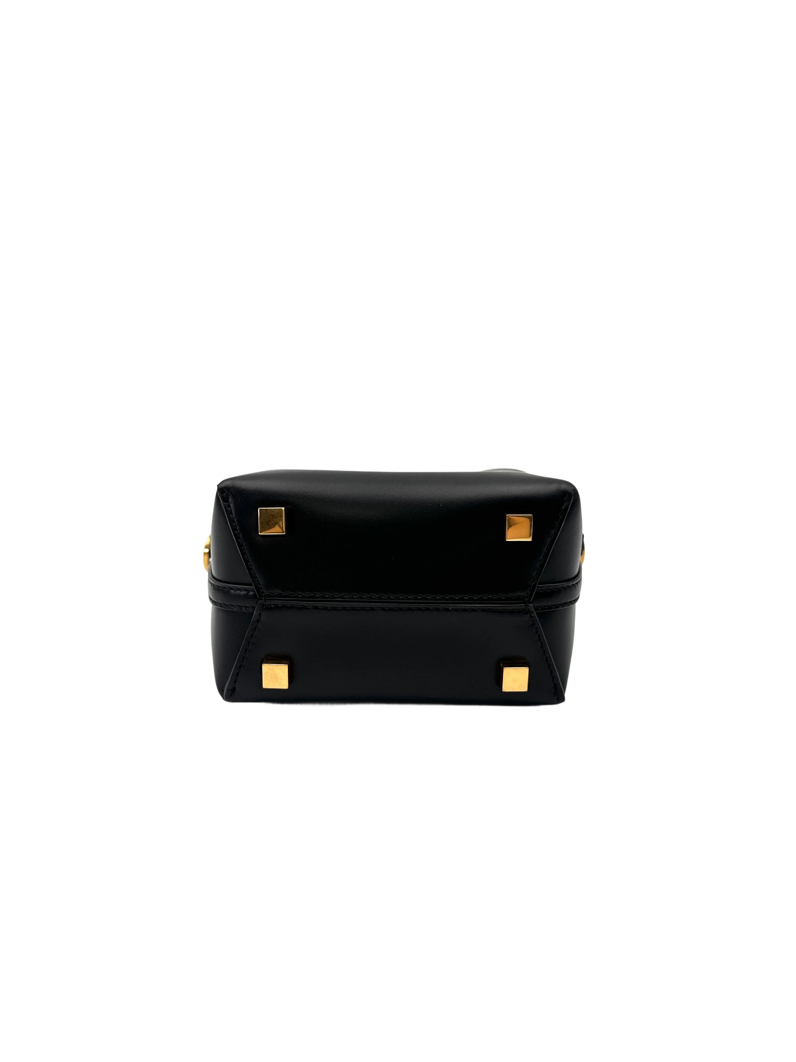Saint Laurent Black Leather Bucket Bag SLD