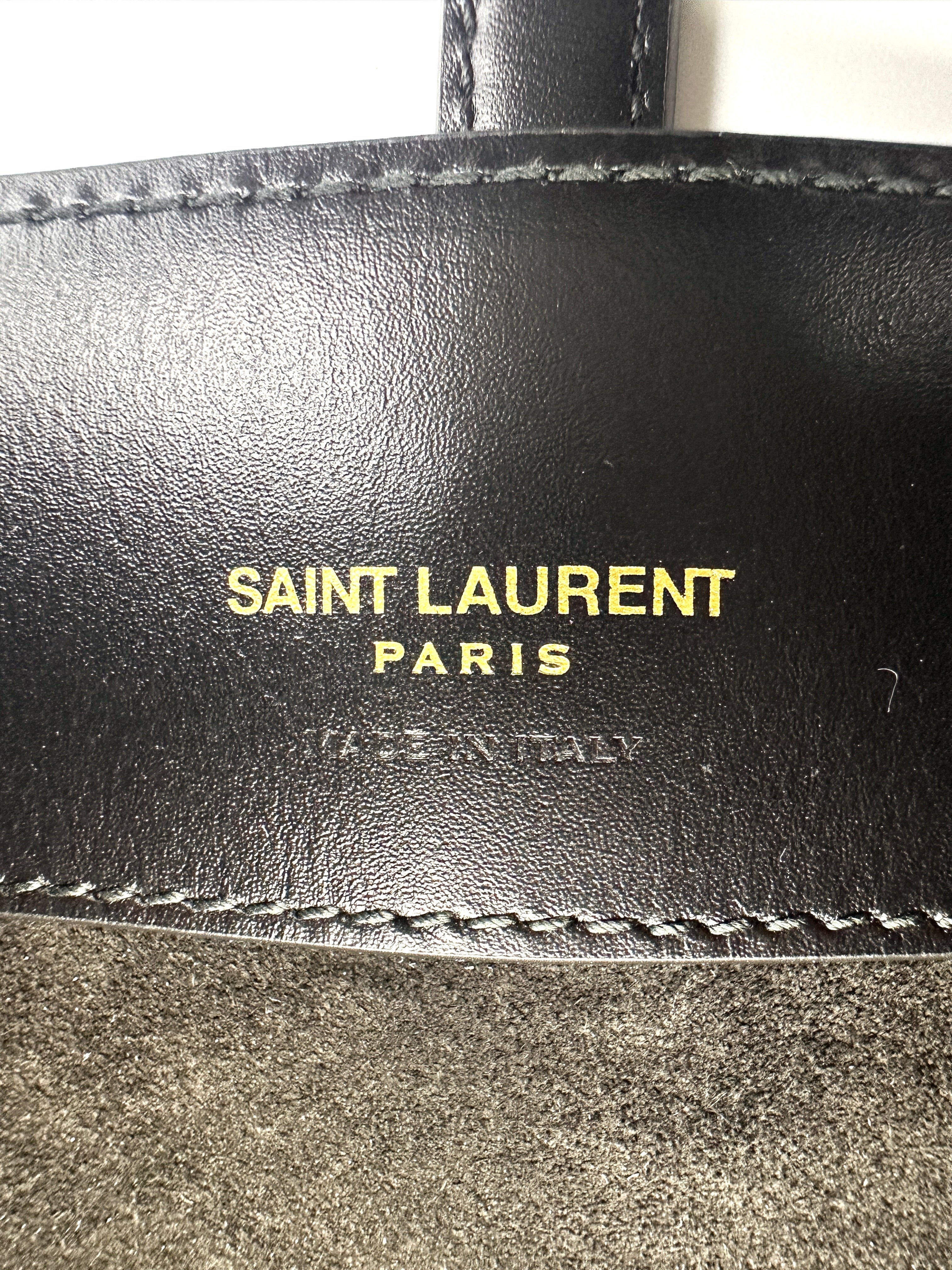 Saint Laurent Black Leather Bucket Bag SLD