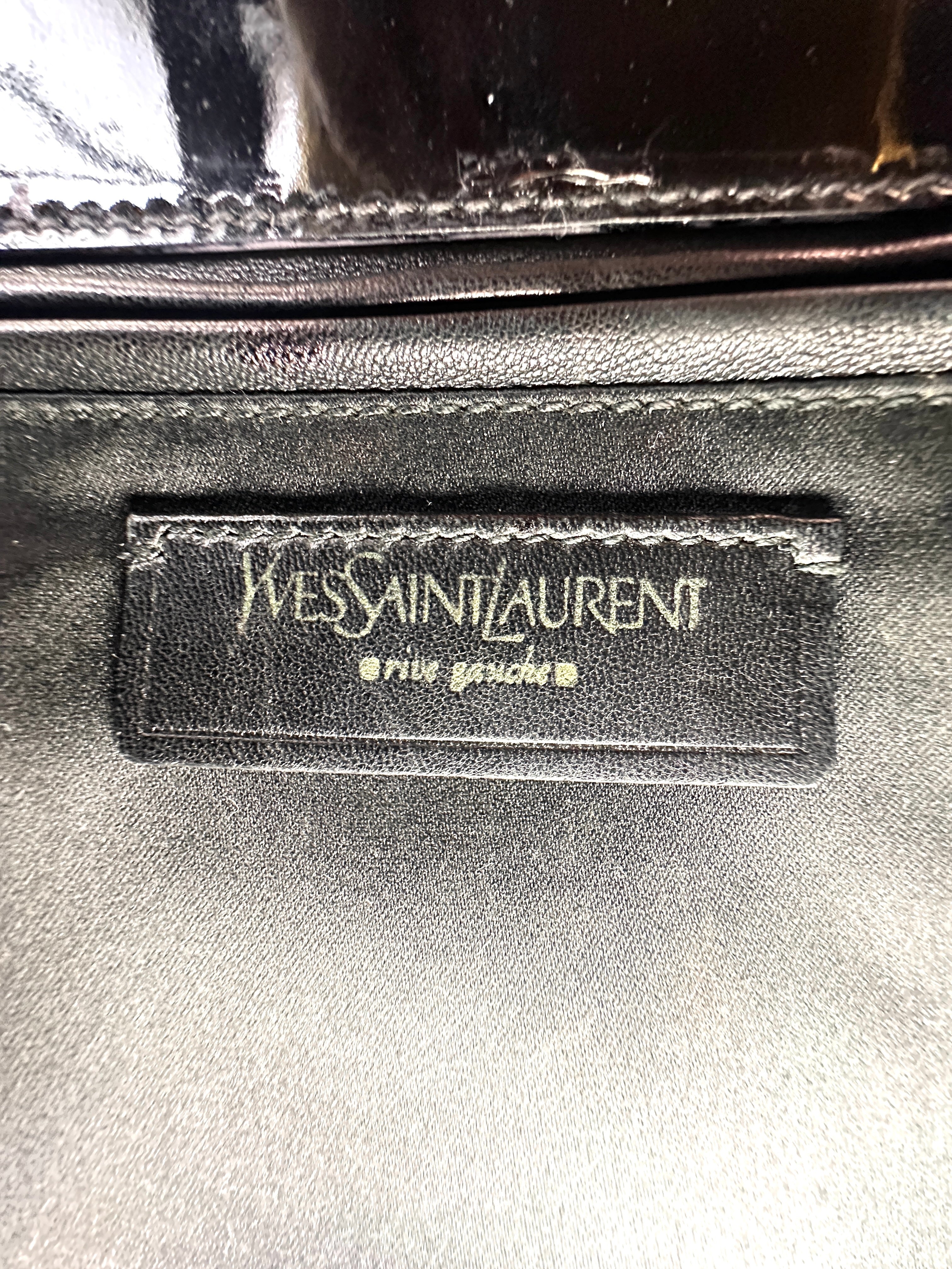 Saint Laurent Black Patent Leather Handle Bag SL243