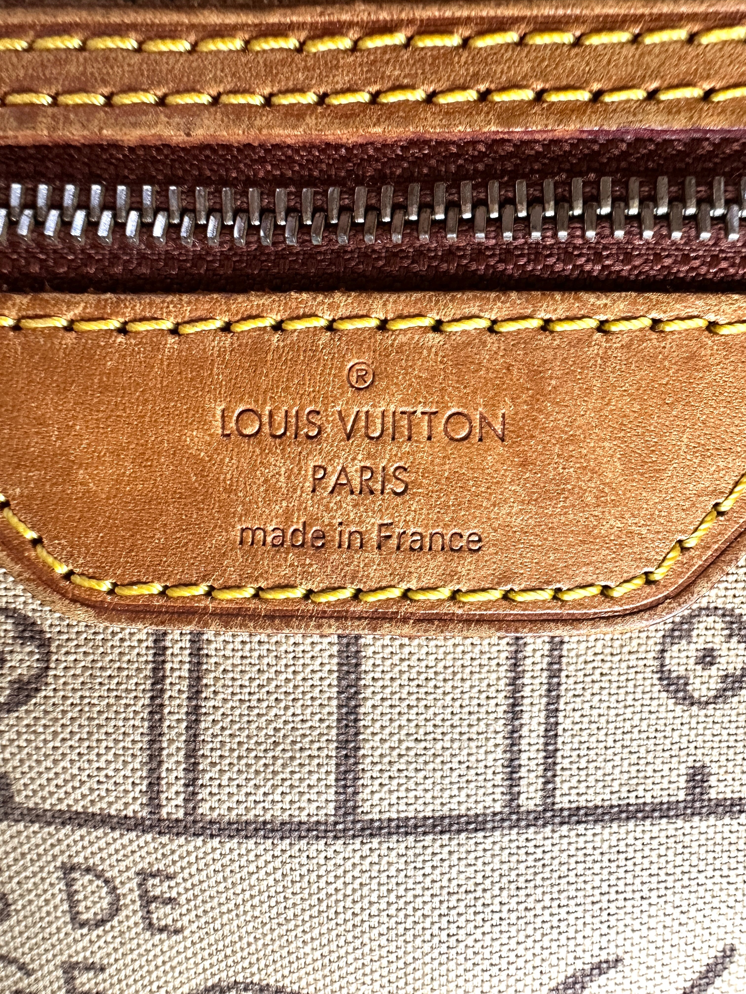 Louis Vuitton Neverfull MM Monogram Canvas Handle Bag LV2859