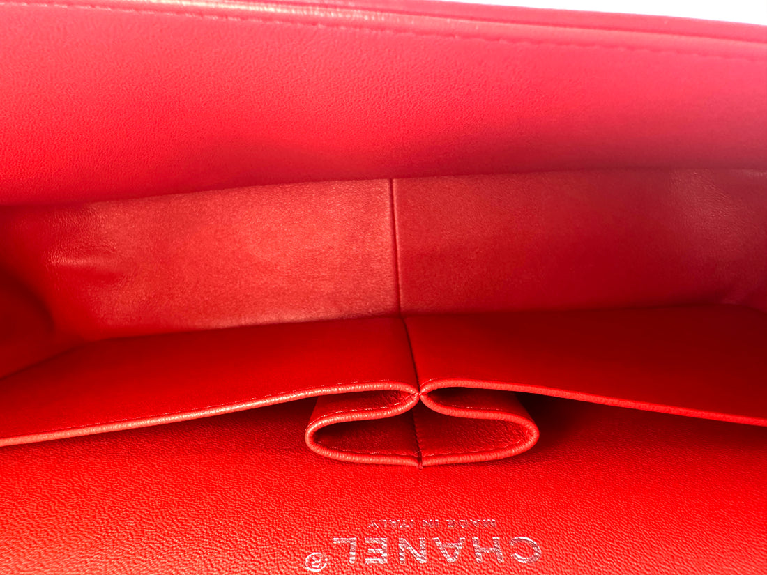 Chanel Classic Flap Red Quilted Leather Flap Bag With Gold Buckle(22***68) CC2032