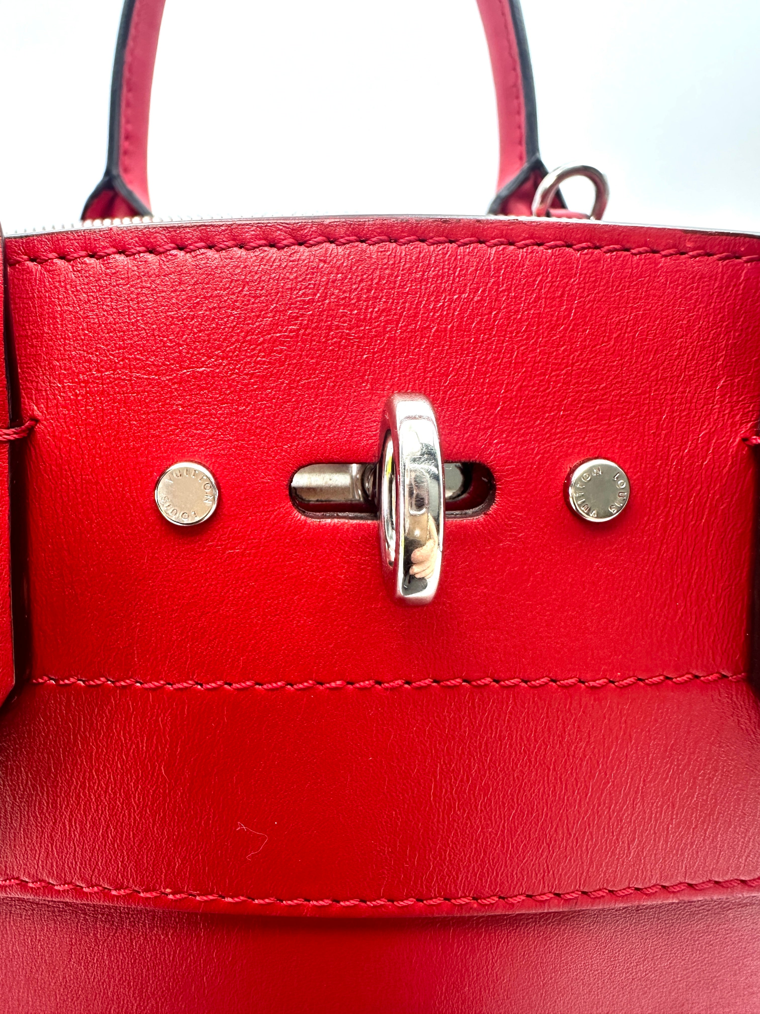 Louis Vuitton City Steamer Red Grained Leather Handle Bag LV2850