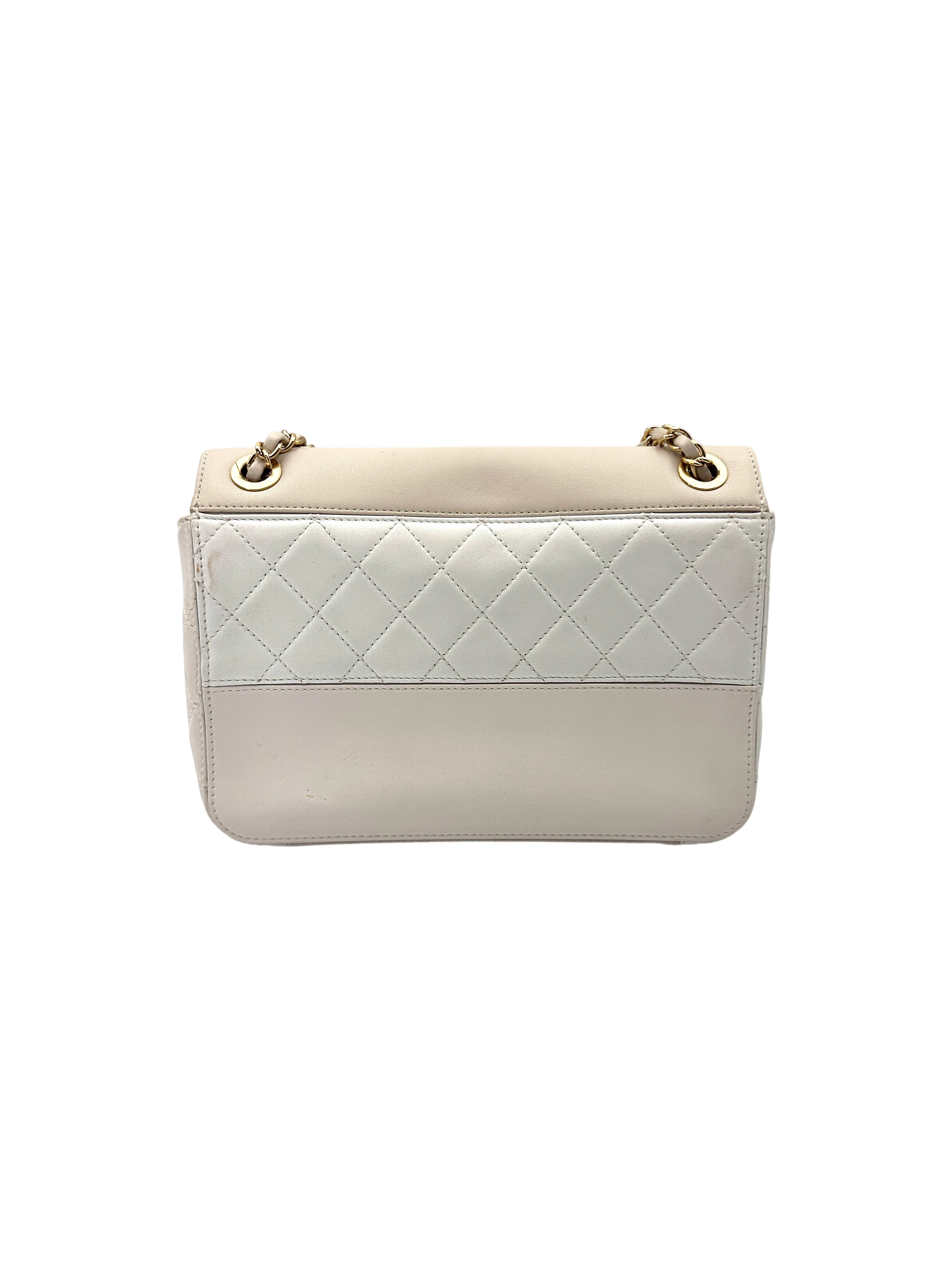 Chanel White Quilted Leather Flap Bag With Gold Buckle(28***60) CC2034