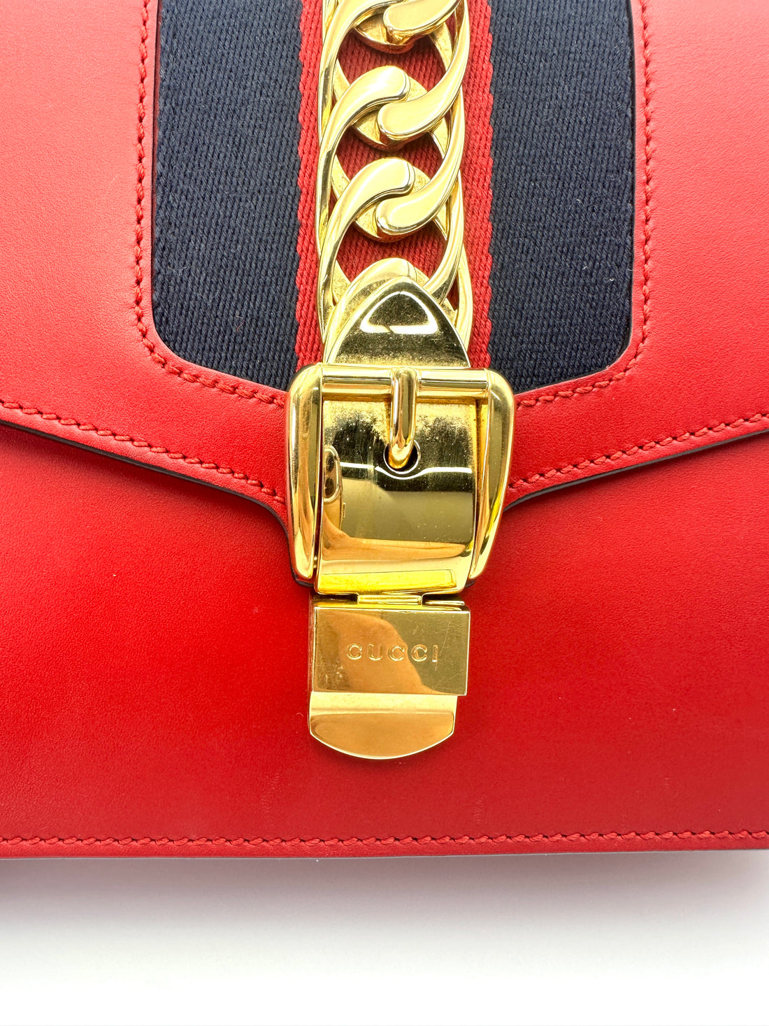 Gucci Sylvie Red Leather Medium Size Shoulder Bag GG1117