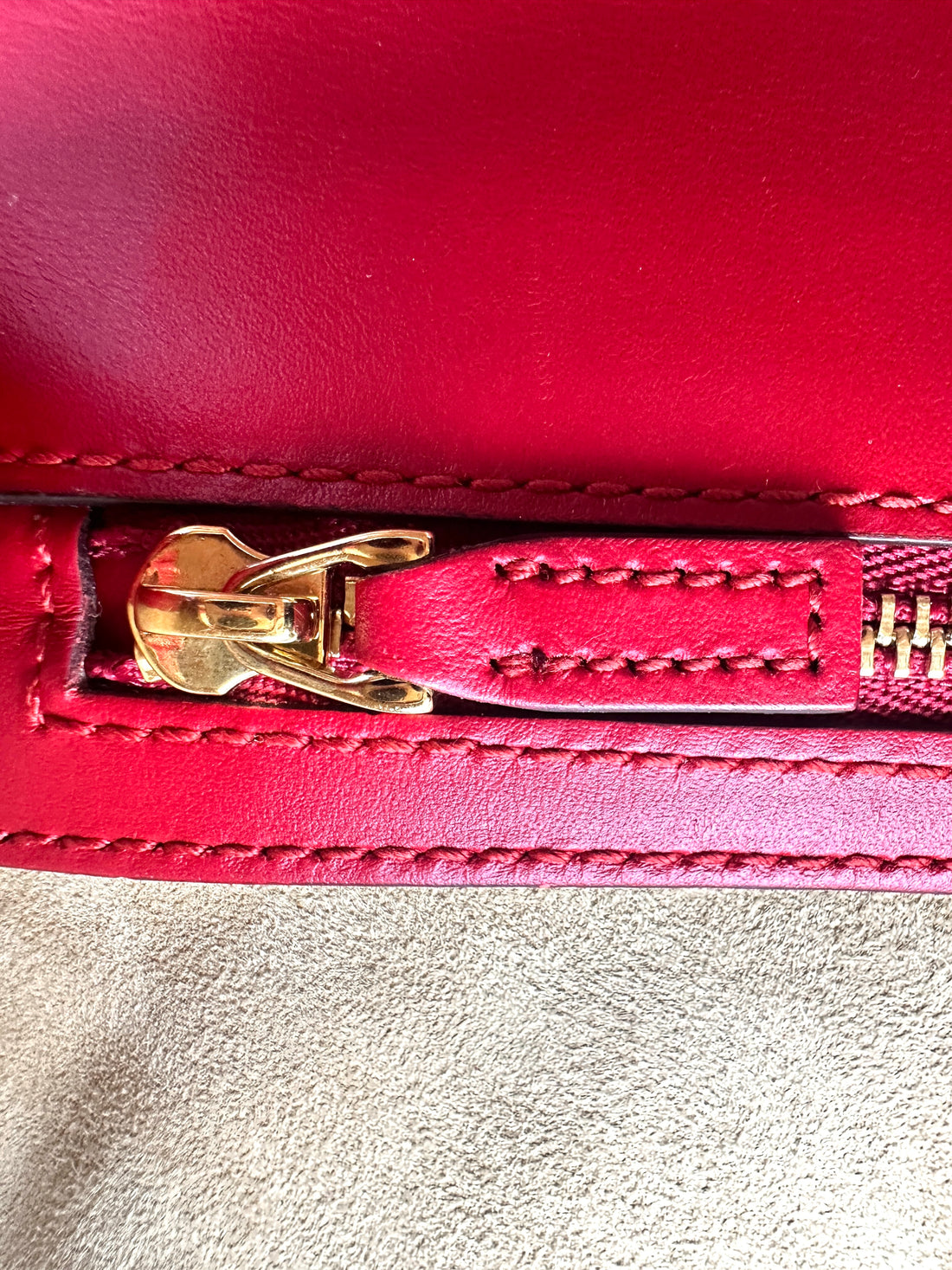 Gucci Sylvie Red Leather Medium Size Shoulder Bag GG1117