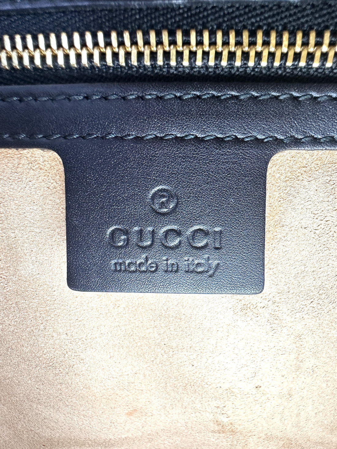 Gucci Sylvie Black Leather Shoulder Bag GG1119